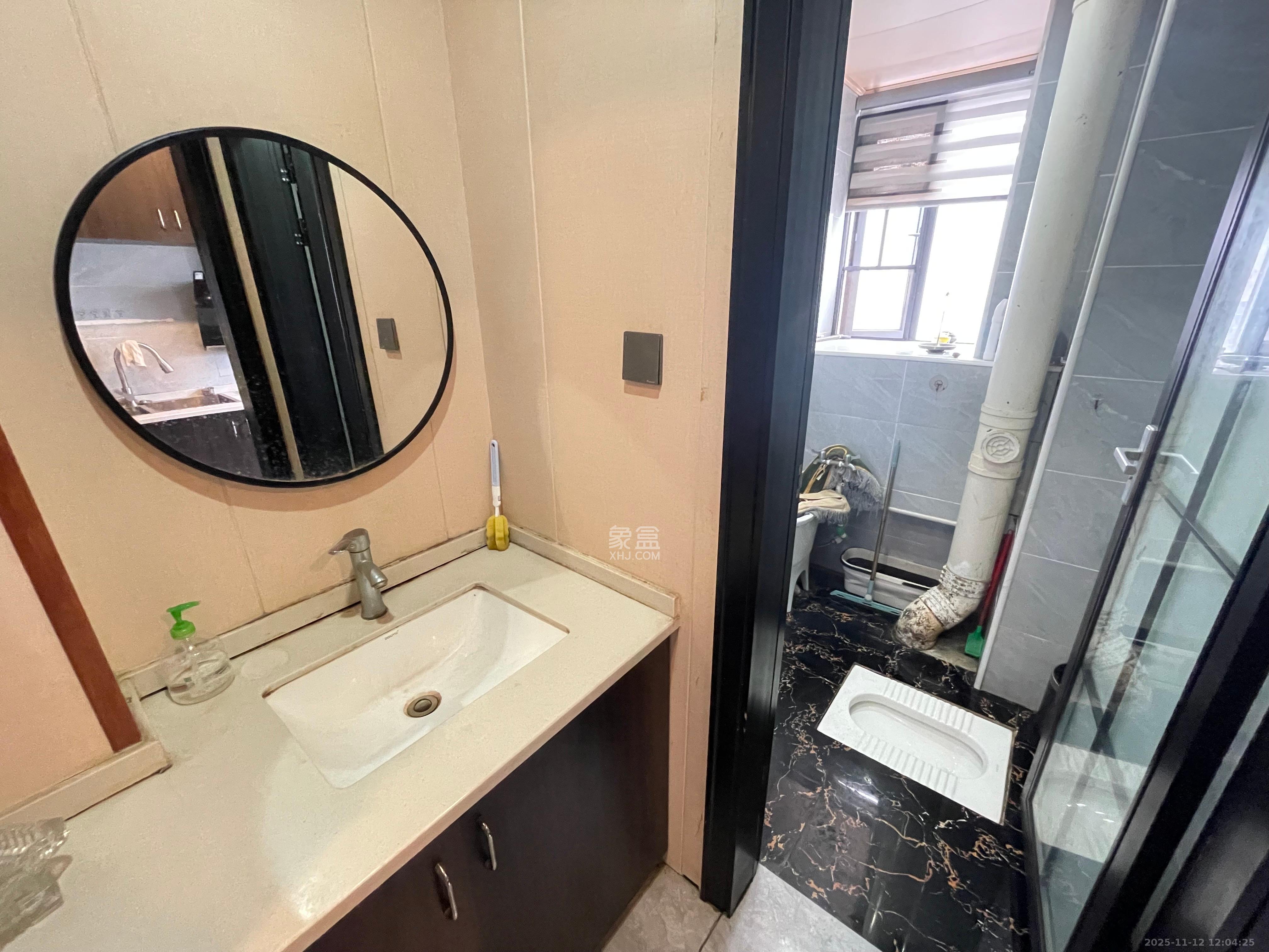 西子湖畔沃府   130.0㎡      4600.0元/月室内图