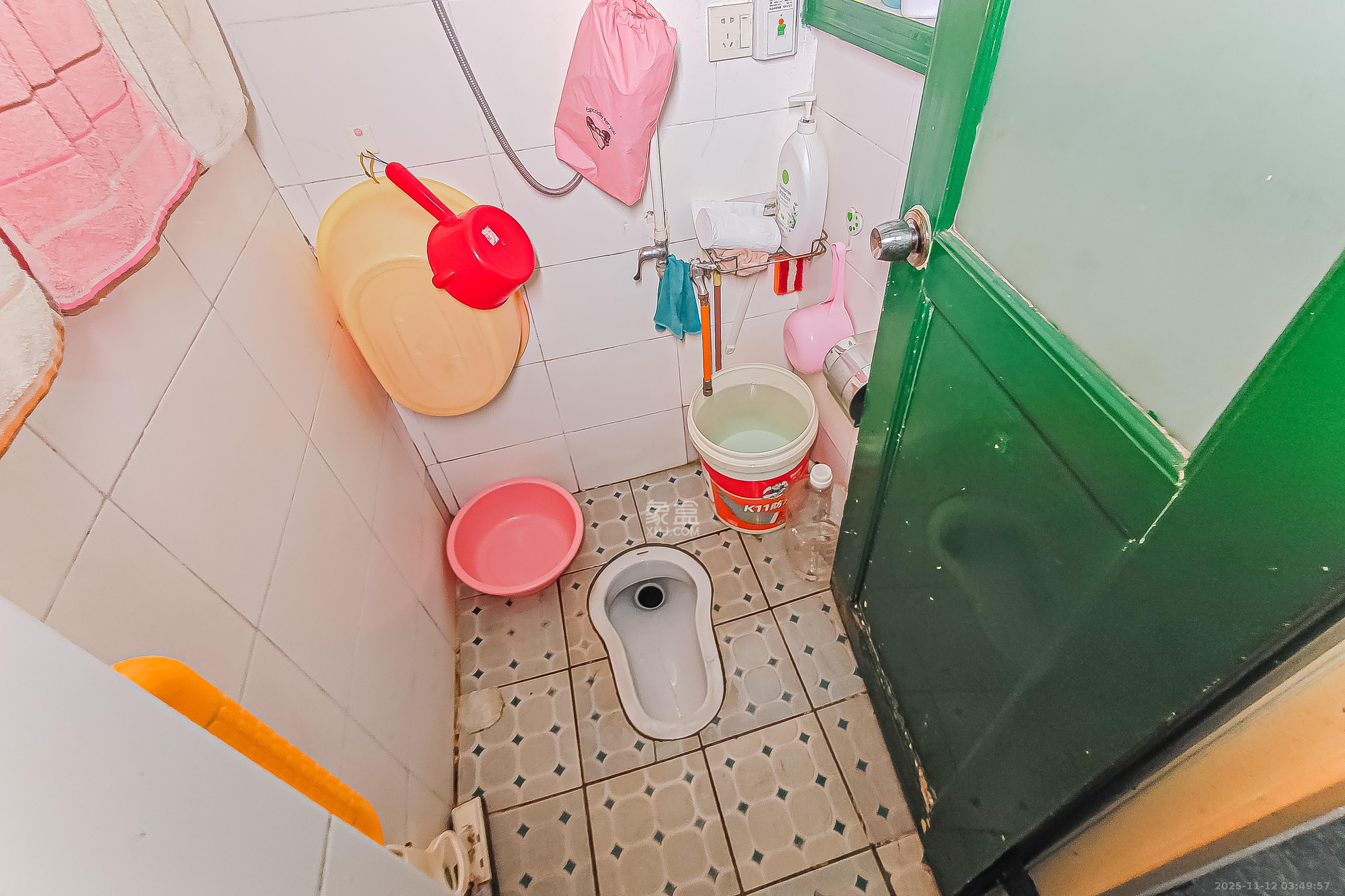 解放四村石子冲  2室1厅1卫    28.0万卫生间