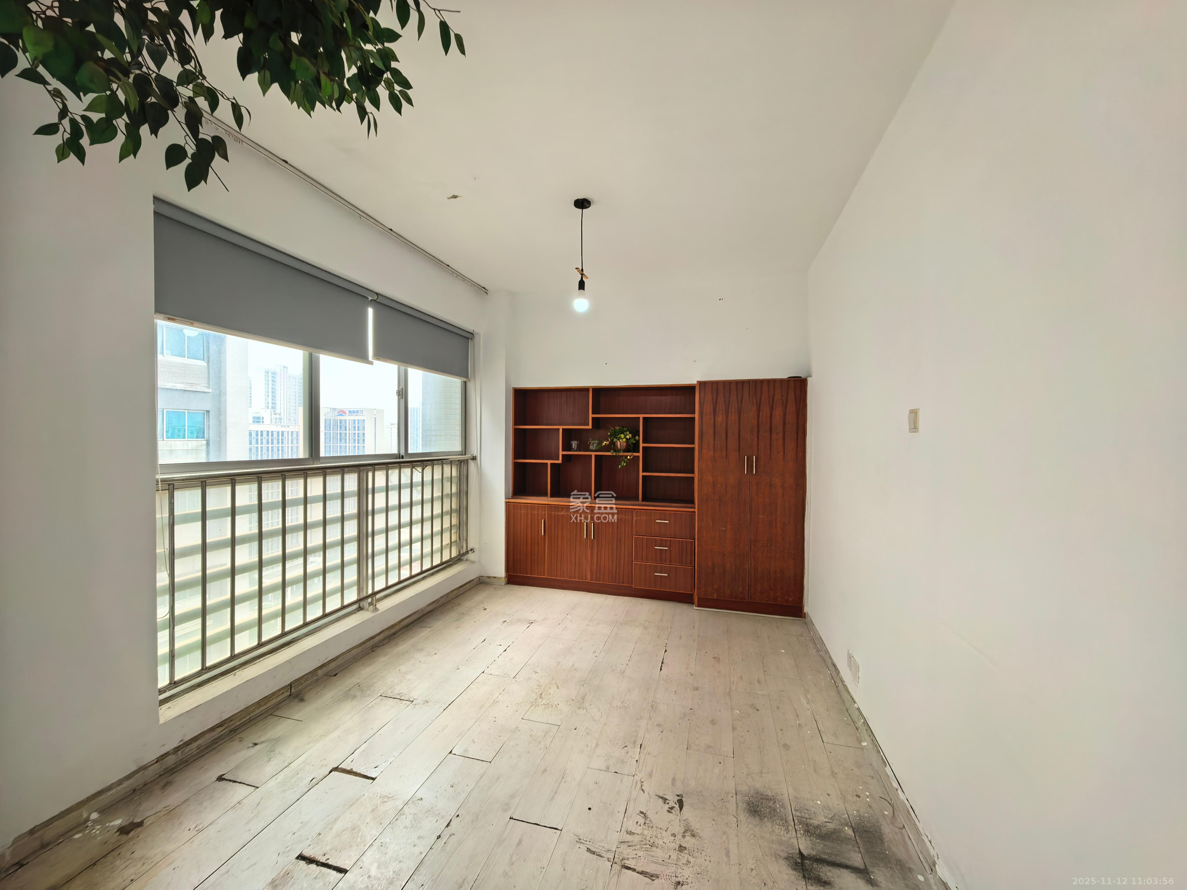 华菱新城地标  1室1厅1卫    2800.0元/月室内图