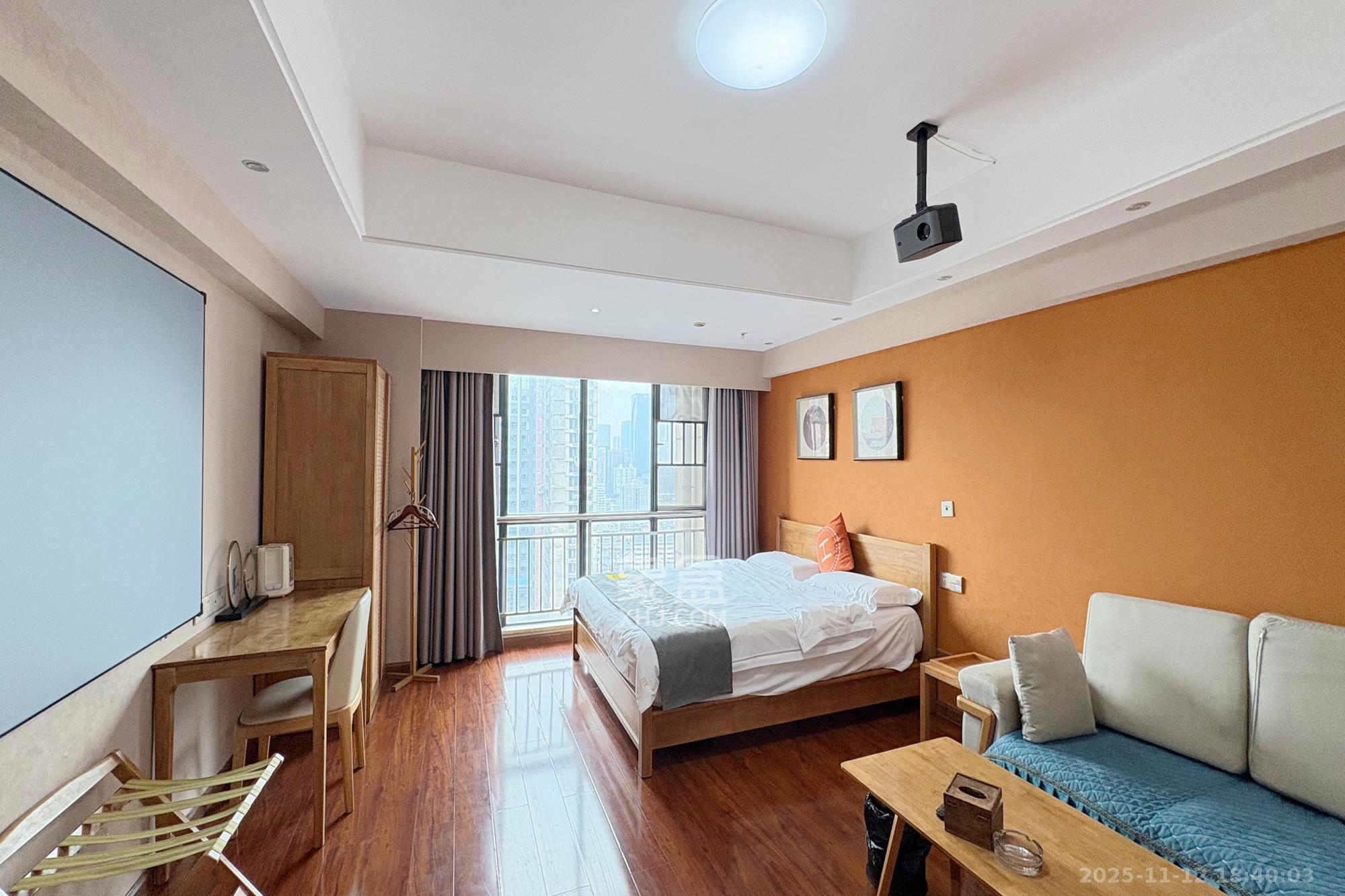 五一钻界 1室1厅1卫 42.0万 五一钻界 1室1厅1卫 42.0万客厅