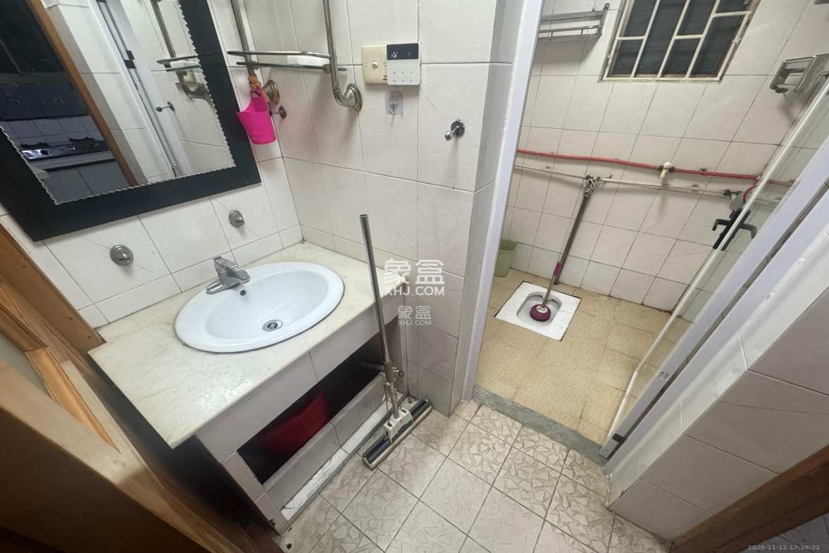 湘雅附二宿舍(劳动村) 2室1厅1卫 2400.0元/月 湘雅附二宿舍(劳动村) 2室1厅1卫 2400.0元/月室内图