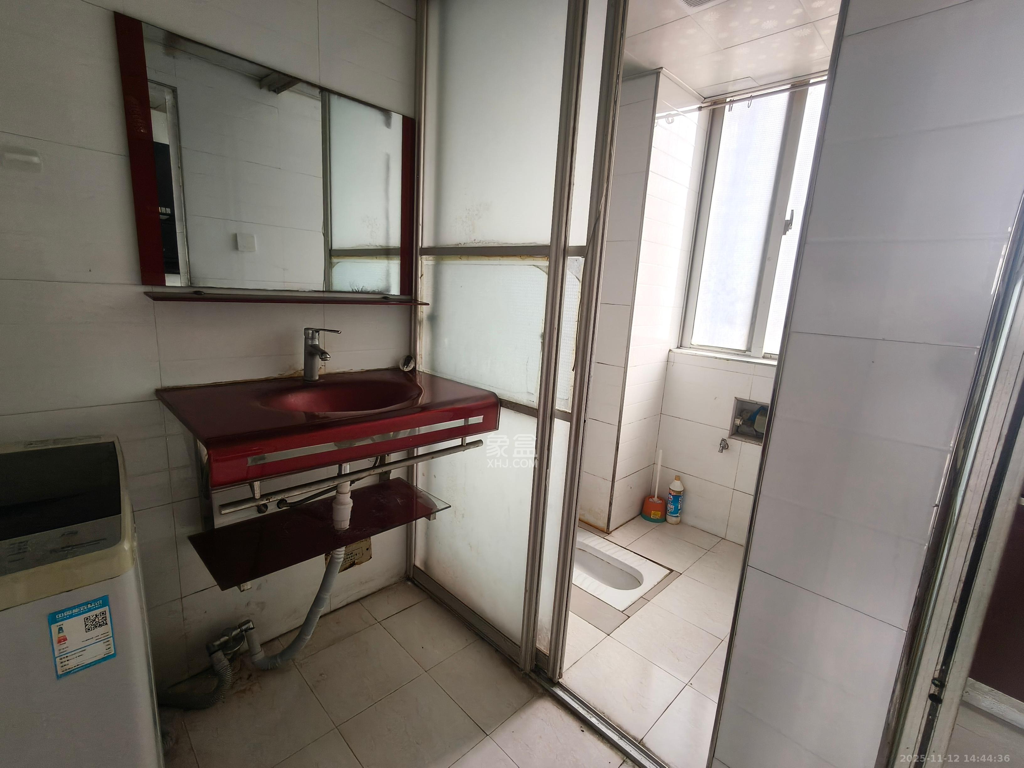 上河国际B座  2室1厅1卫    1950.0元/月室内图