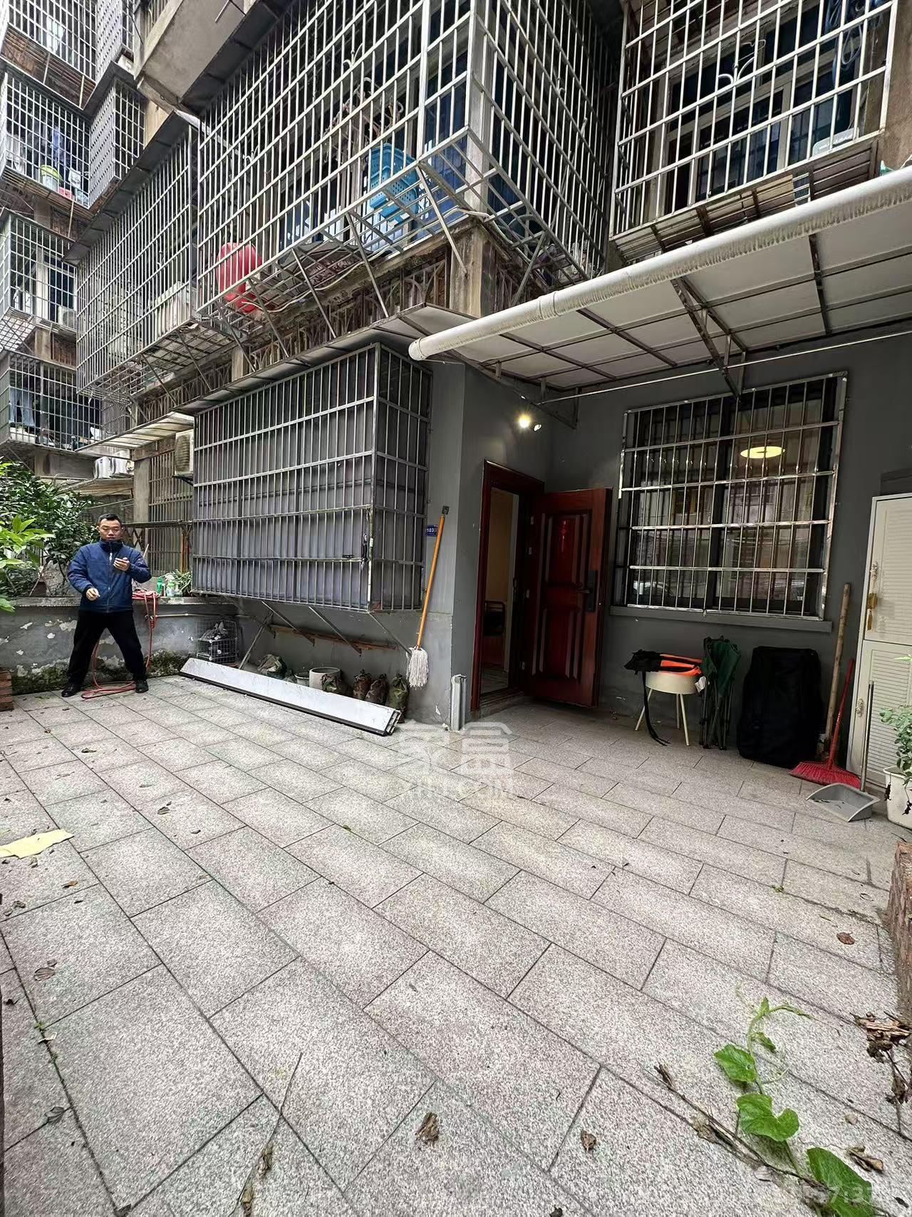 长沙紫金苑  2室1厅1卫    2500.0元/月