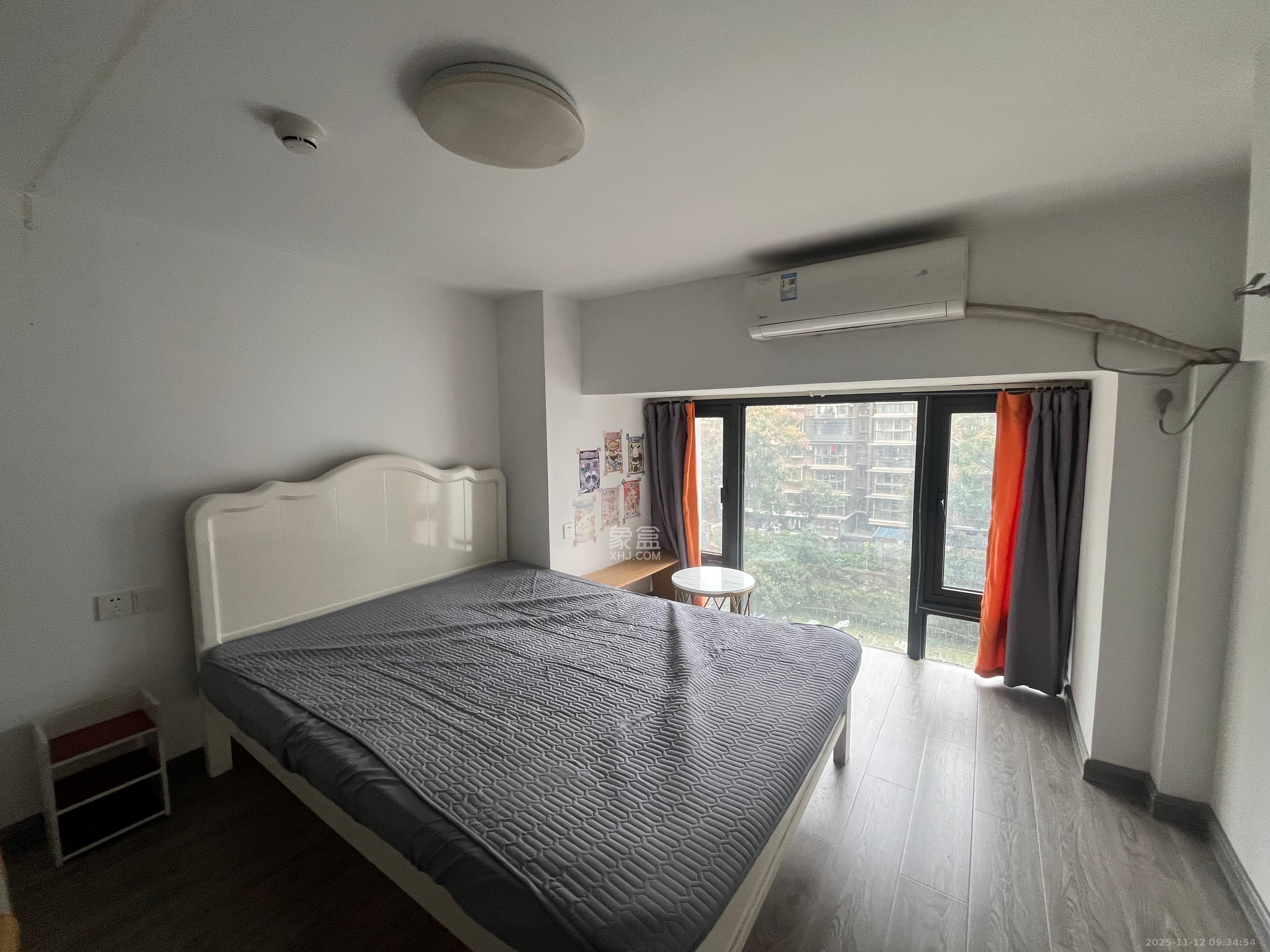 龙湖湘江星座（祺鑫星座公寓）  1室1厅1卫    1800.0元/月室内图