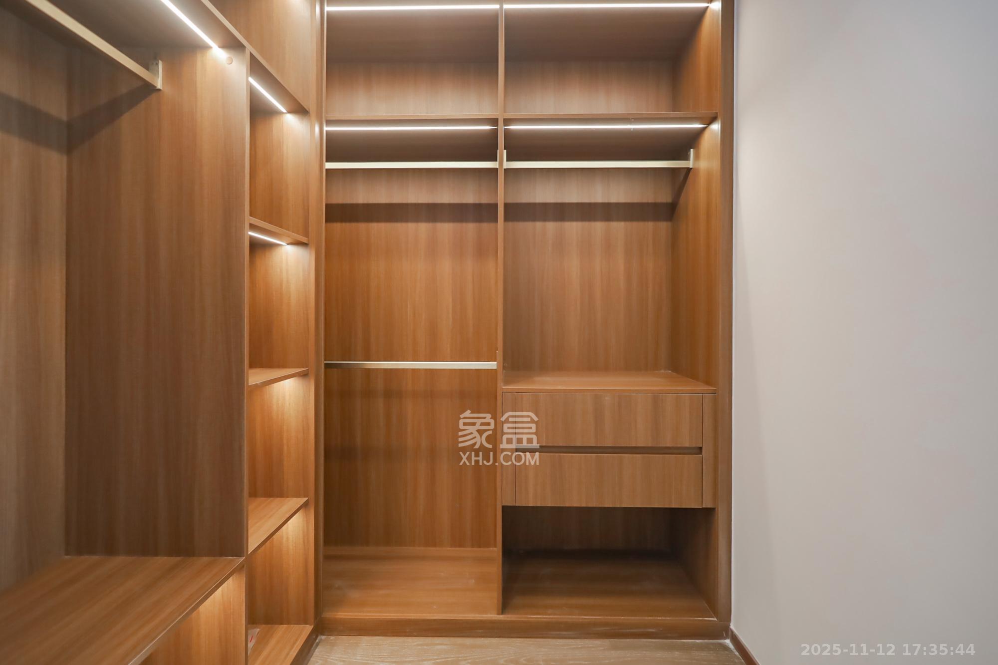 江山印  4室2厅3卫    720.0万其他