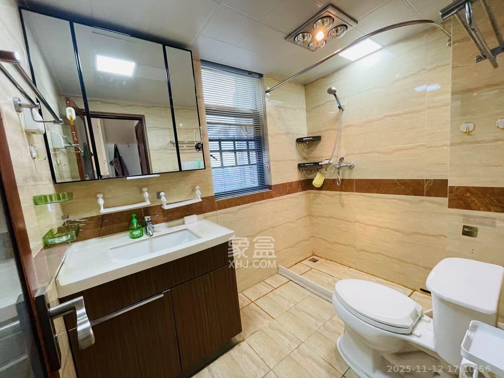 江山帝景哈佛 4室2厅2卫 3100.0元/月 江山帝景哈佛 4室2厅2卫 3100.0元/月室内图