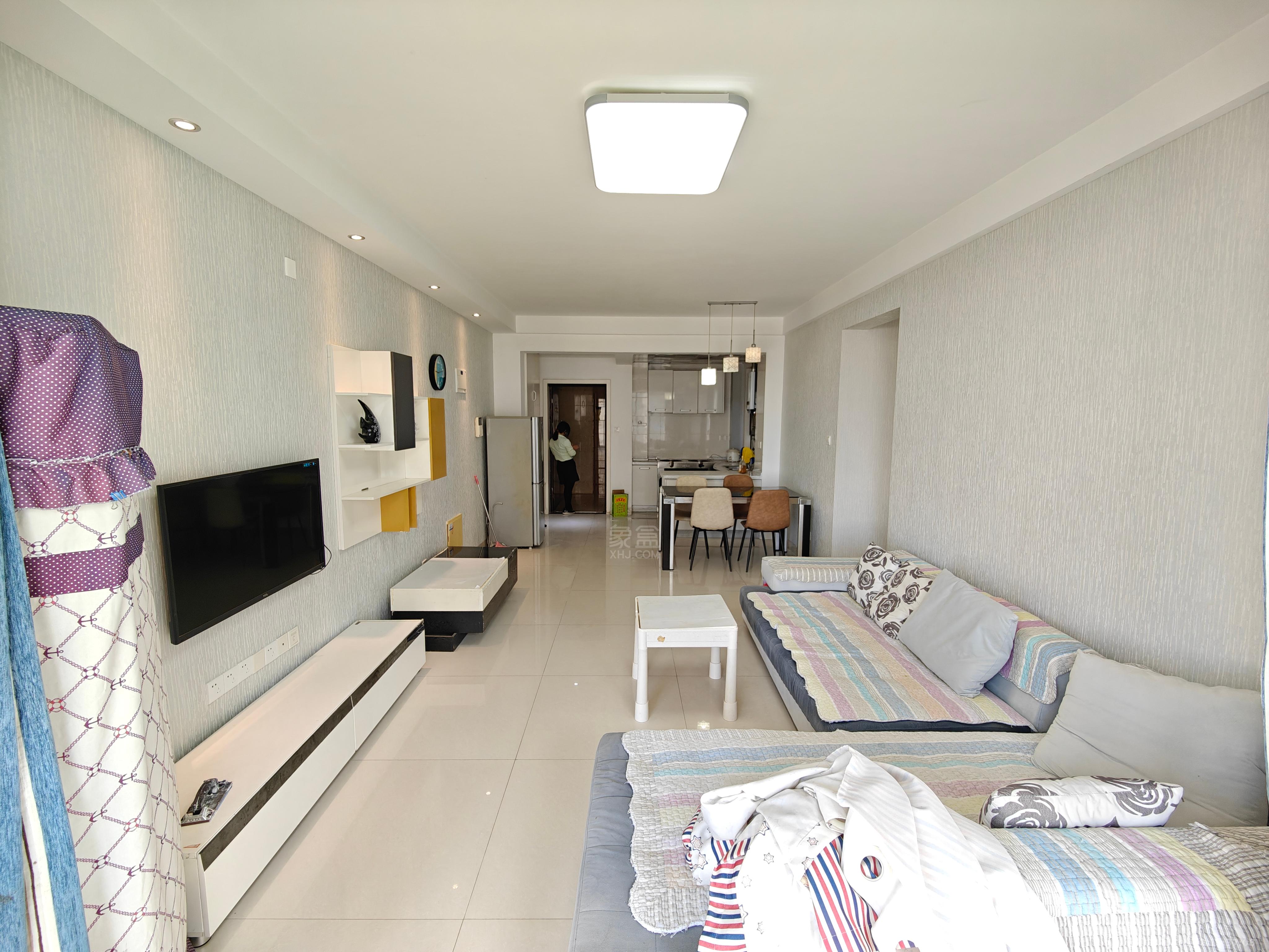 佳兆业金域天下二期  3室2厅1卫    1500.0元/月室内图