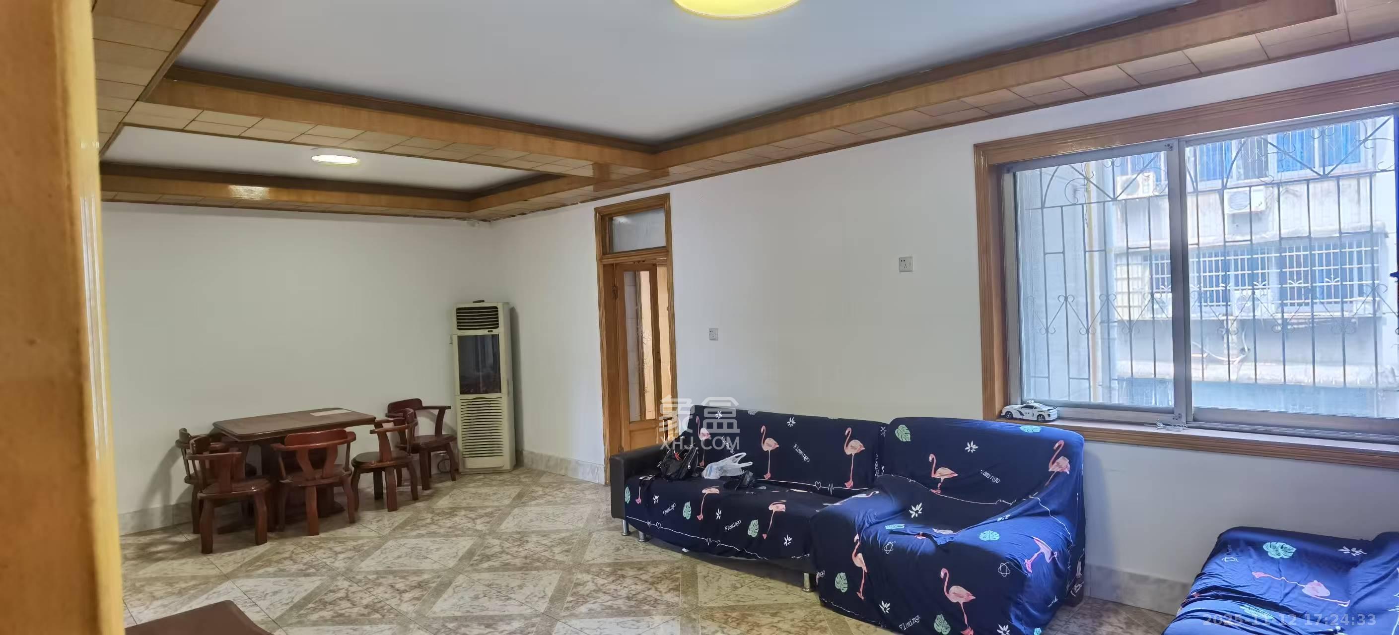 体育局宿舍  2室2厅1卫    2000.0元/月室内图