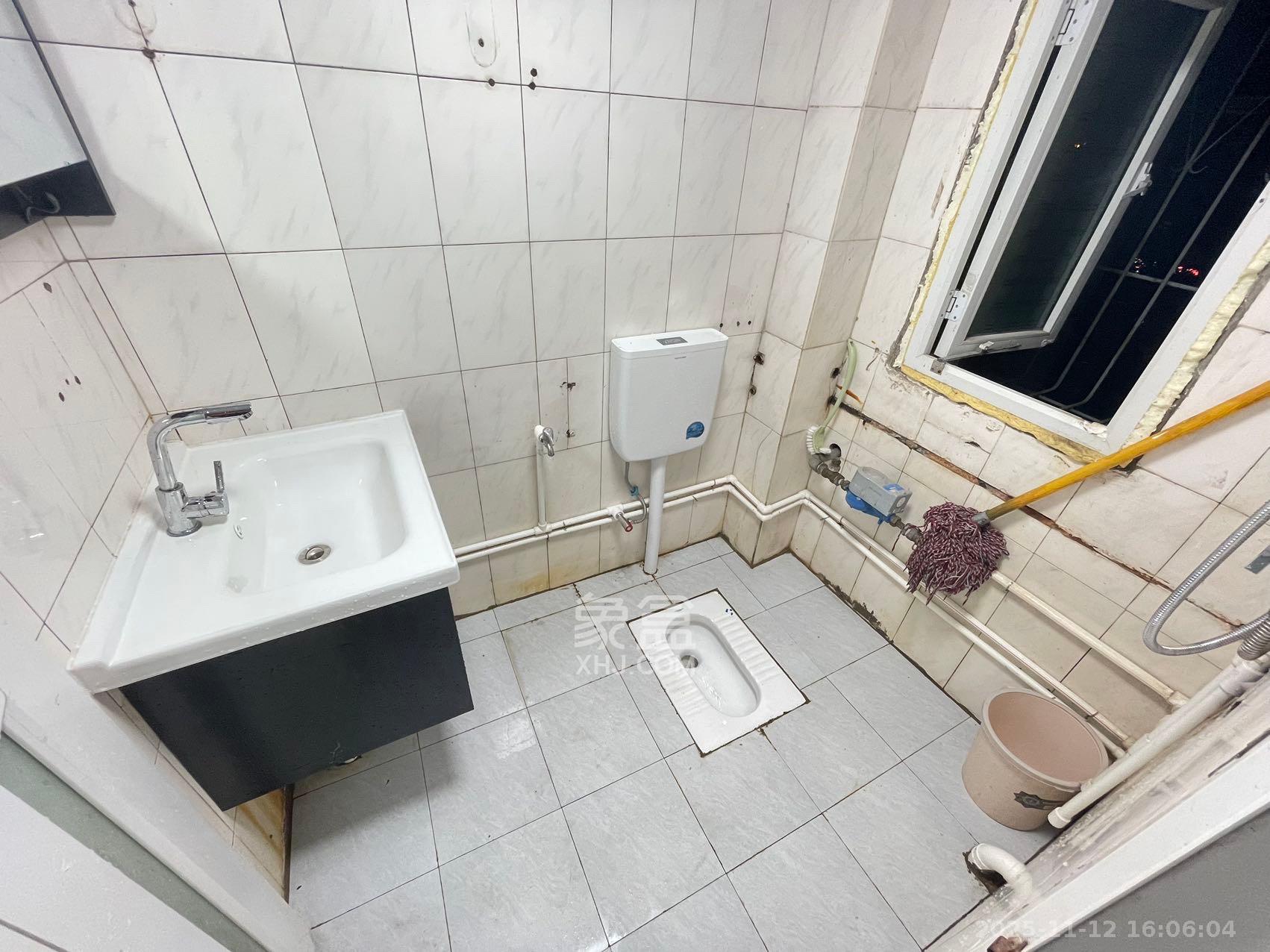 金汇小区  2室1厅1卫    1980.0元/月室内图