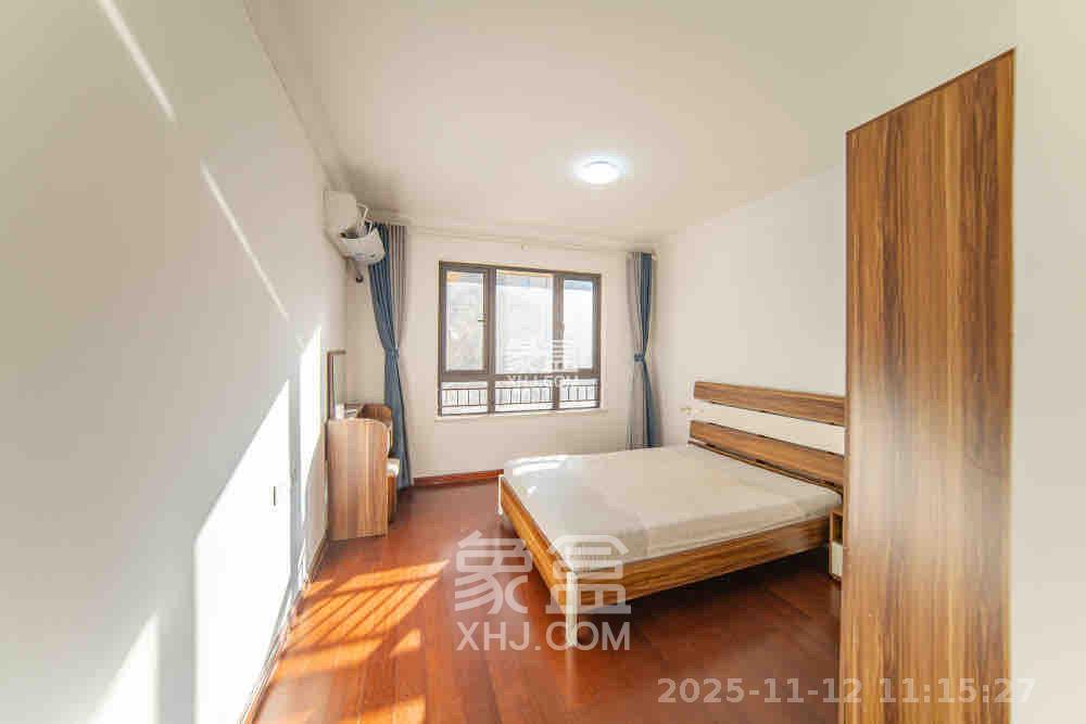 中海国际二期 3室2厅2卫 2100.0元/月 中海国际二期 3室2厅2卫 2100.0元/月室内图