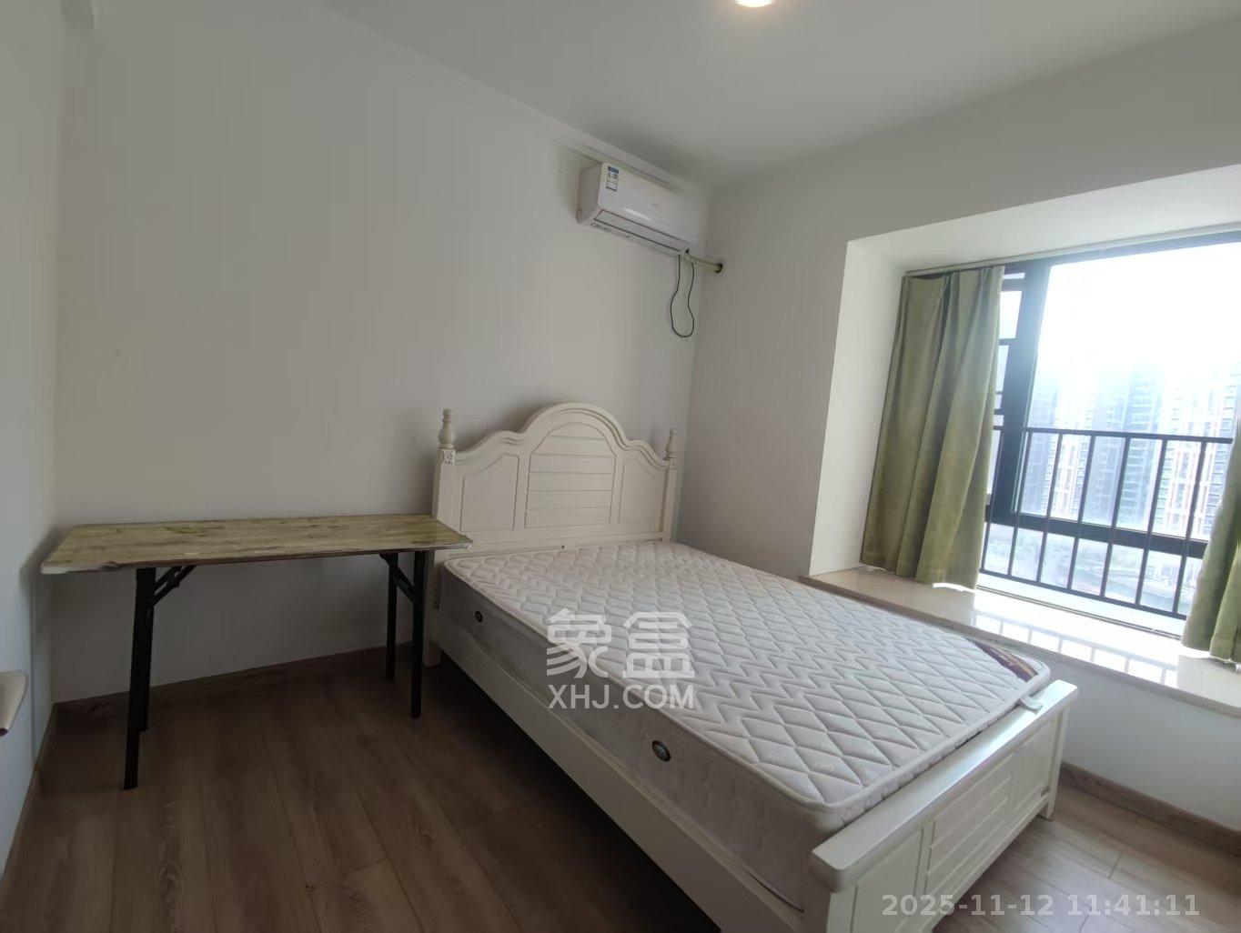 汇金城/嘉华城（二期、三期）  3室2厅1卫    2400.0元/月室内图