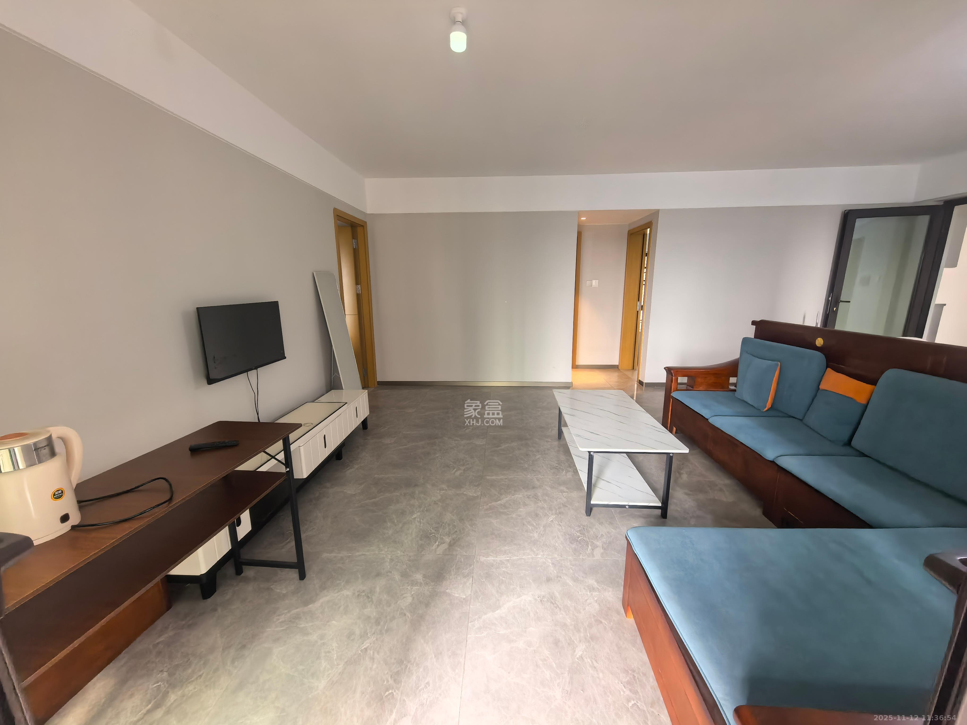 时代倾城四期  3室2厅2卫    2300.0元/月