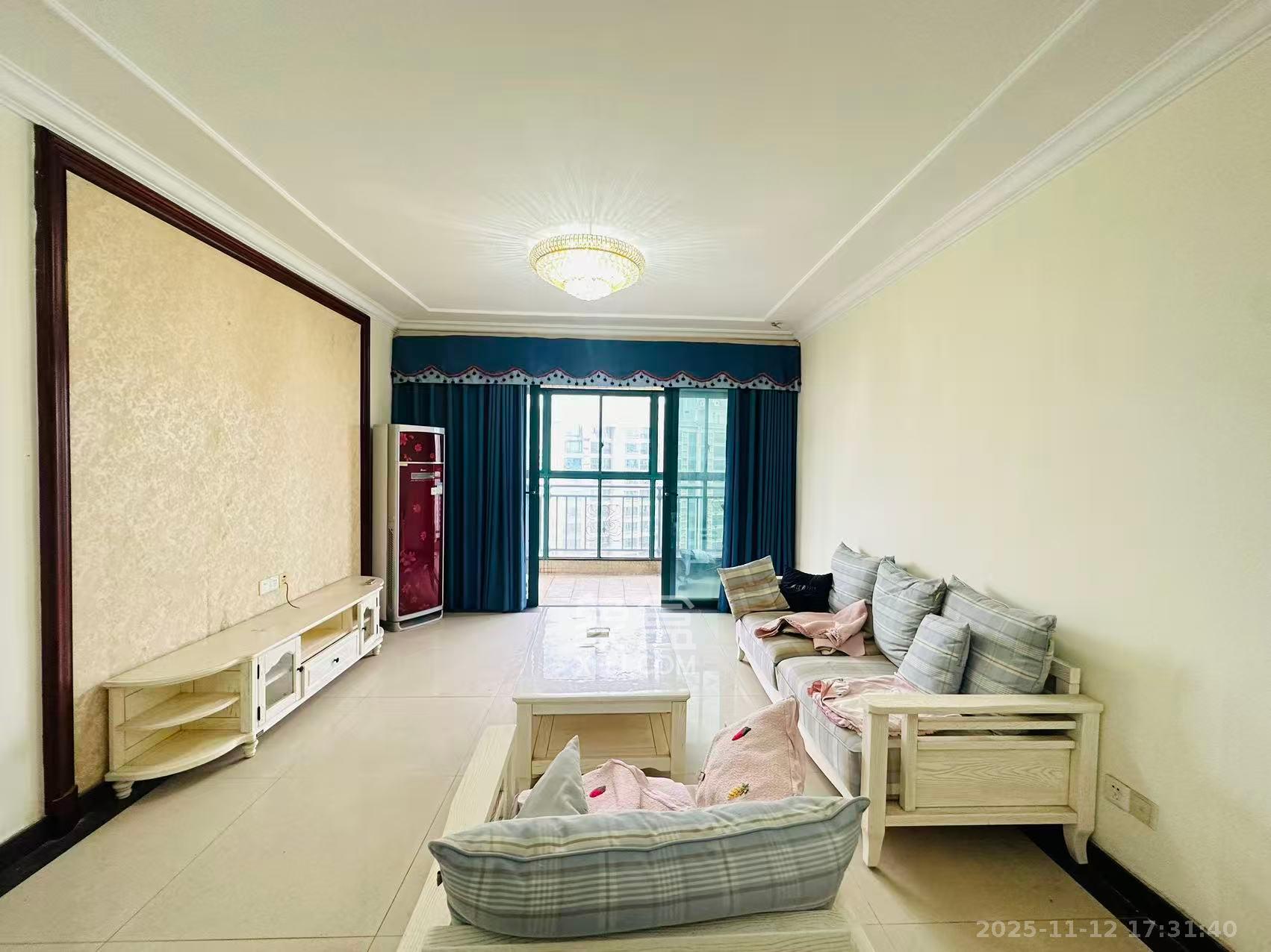 恒大御景湾 3室2厅22卫 3200.0元/月 恒大御景湾 3室2厅22卫 3200.0元/月室内图