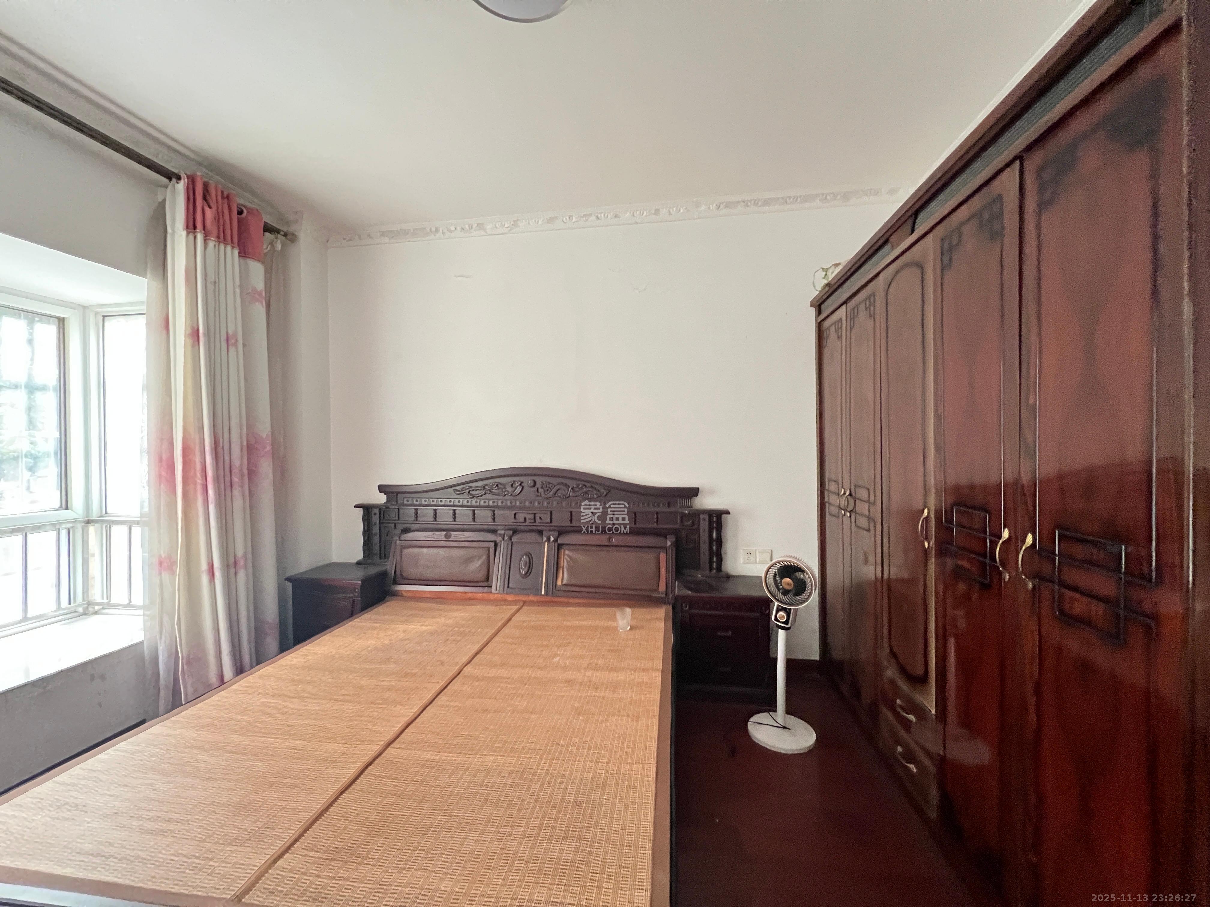 星城国际  2室2厅1卫    1300.0元/月室内图