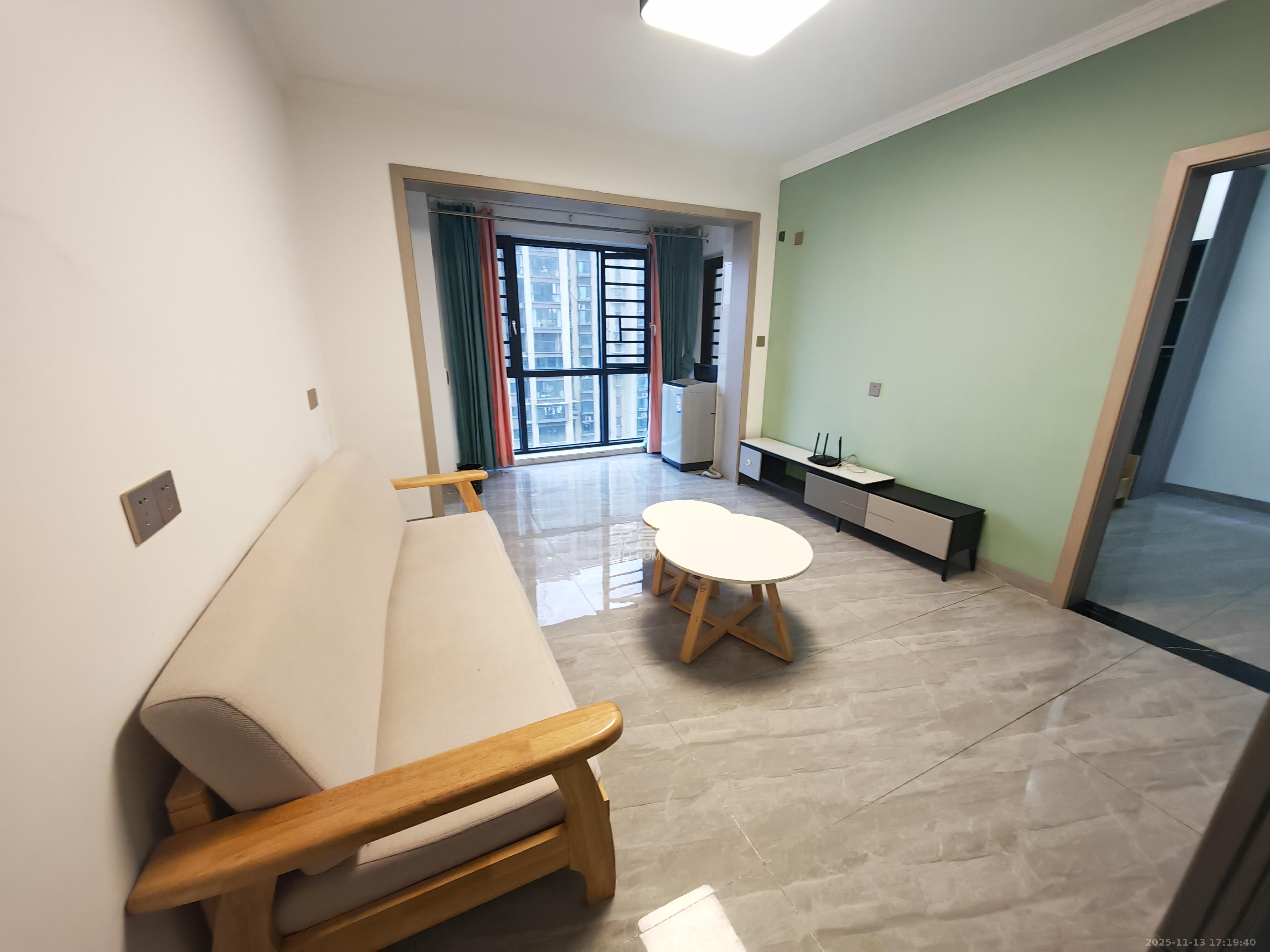 和润园三期  1室1厅1卫    1600.0元/月