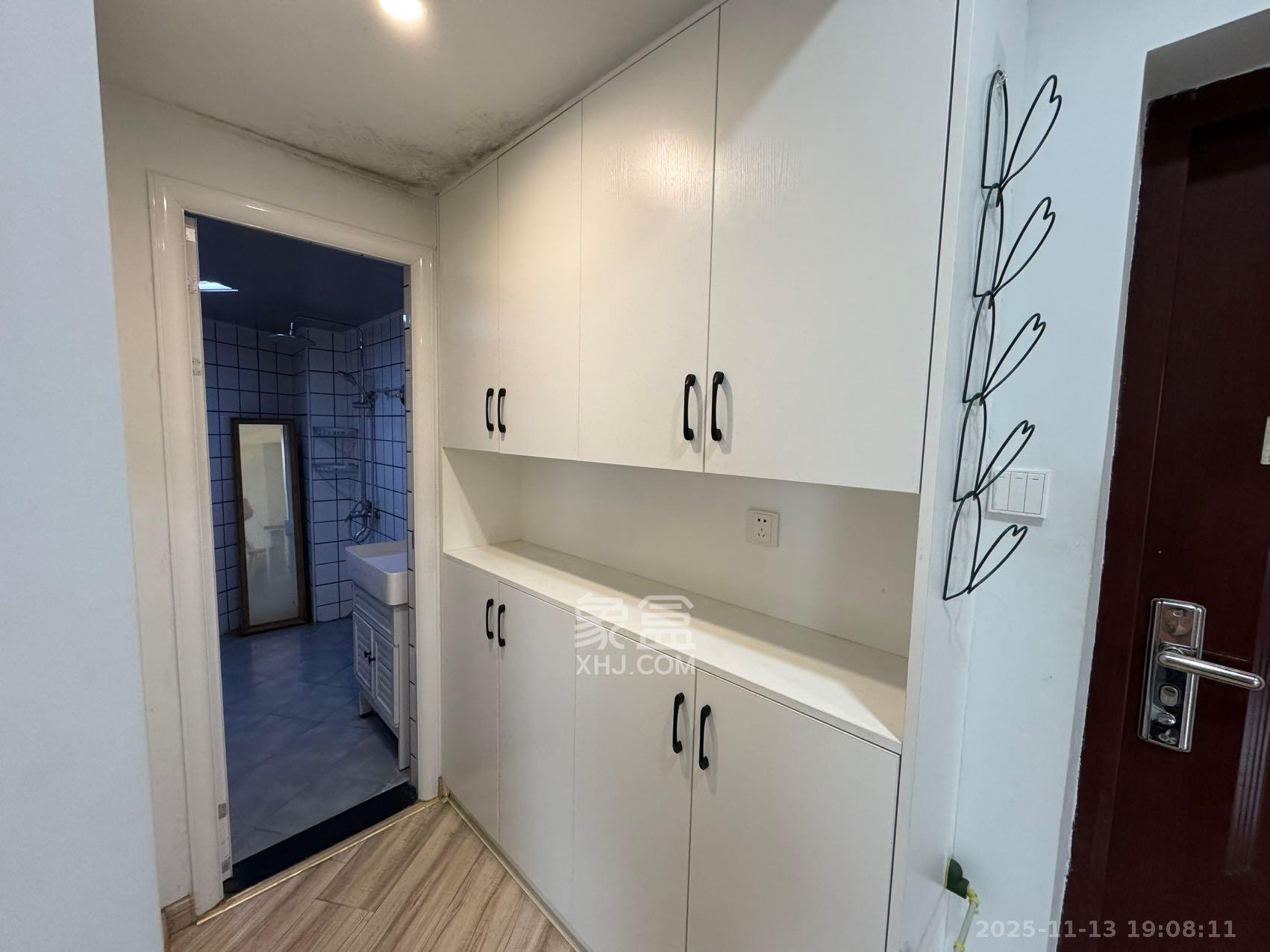 万象美域 1室1厅1卫 1650.0元/月 万象美域 1室1厅1卫 1650.0元/月室内图