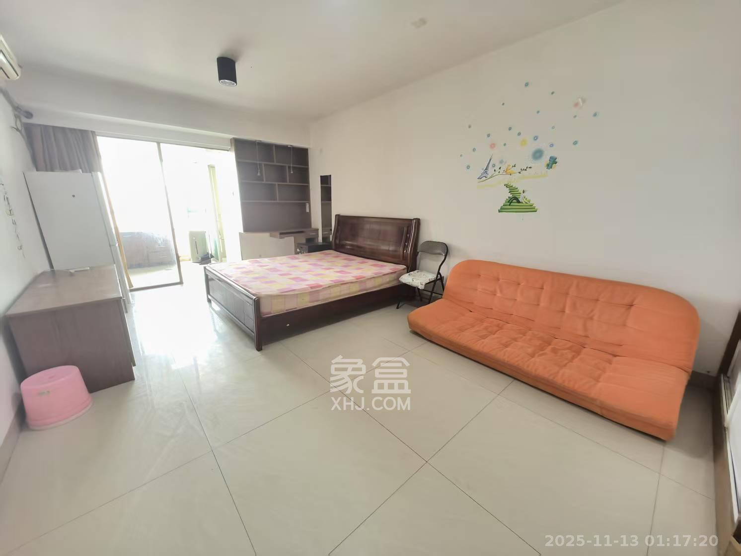 东一国际  1室1厅1卫    1400.0元/月