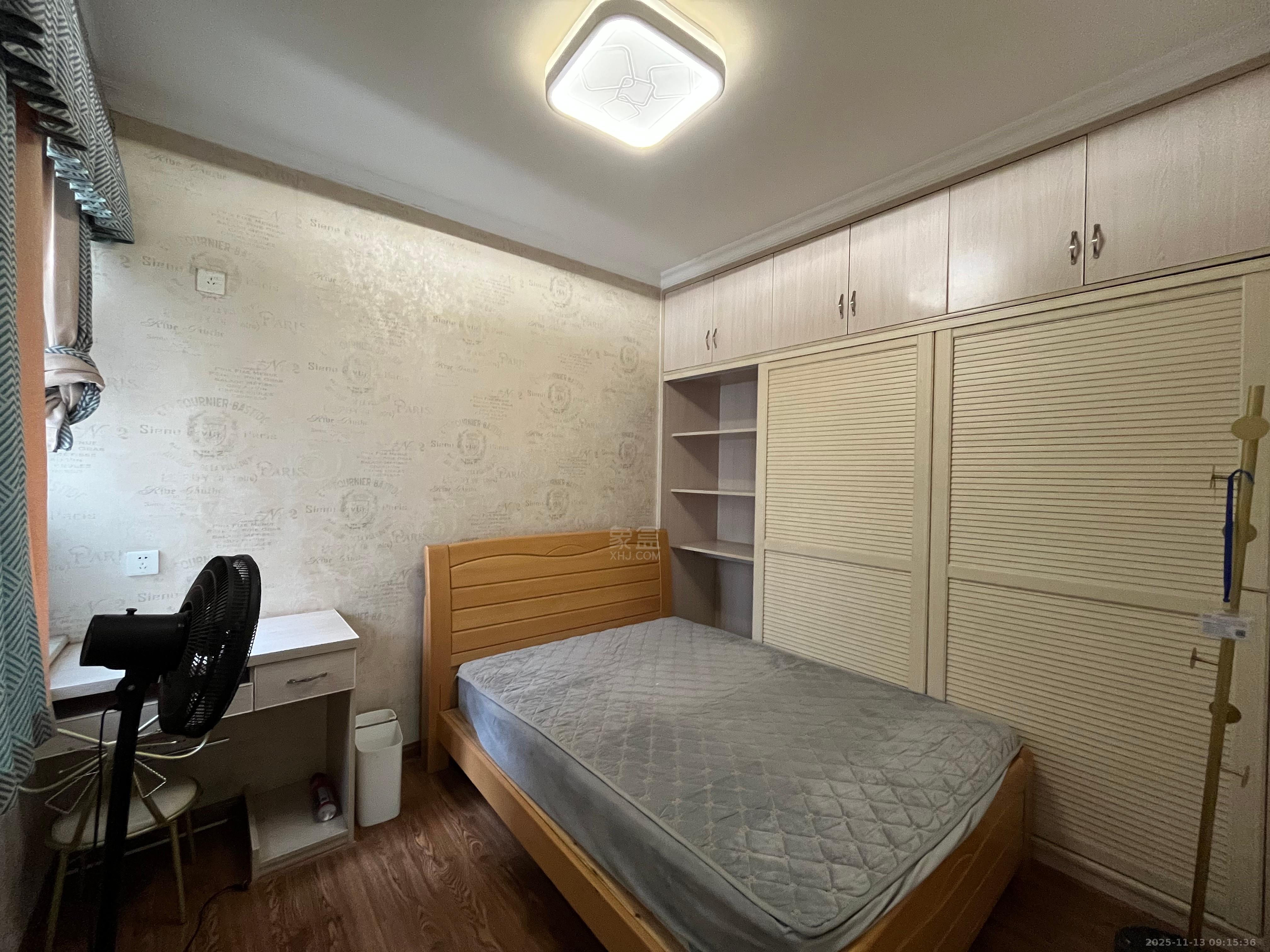 山水洲城华晨第一城  3室2厅1卫    1800.0元/月室内图