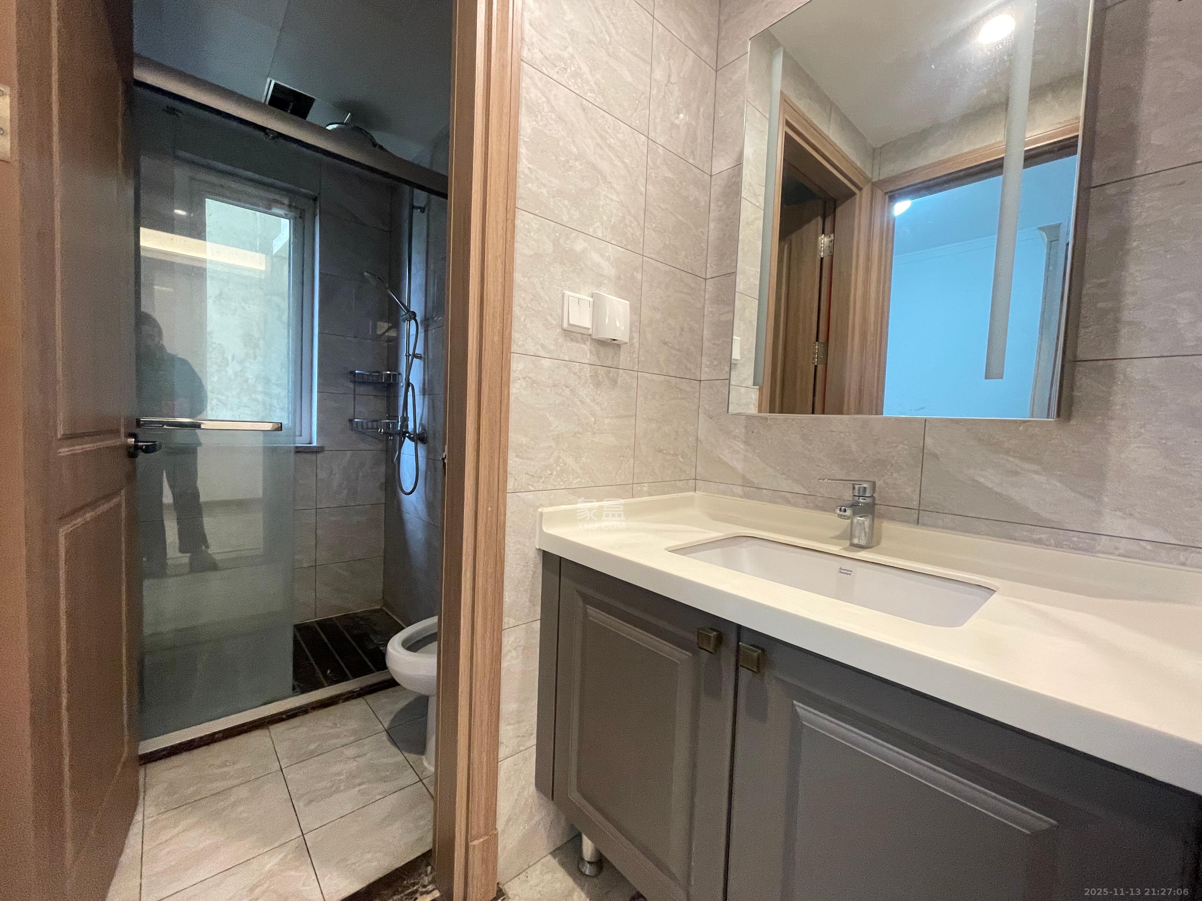 金地中交麓谷香颂(金地中交雅苑)  3室2厅1卫    3000.0元/月室内图