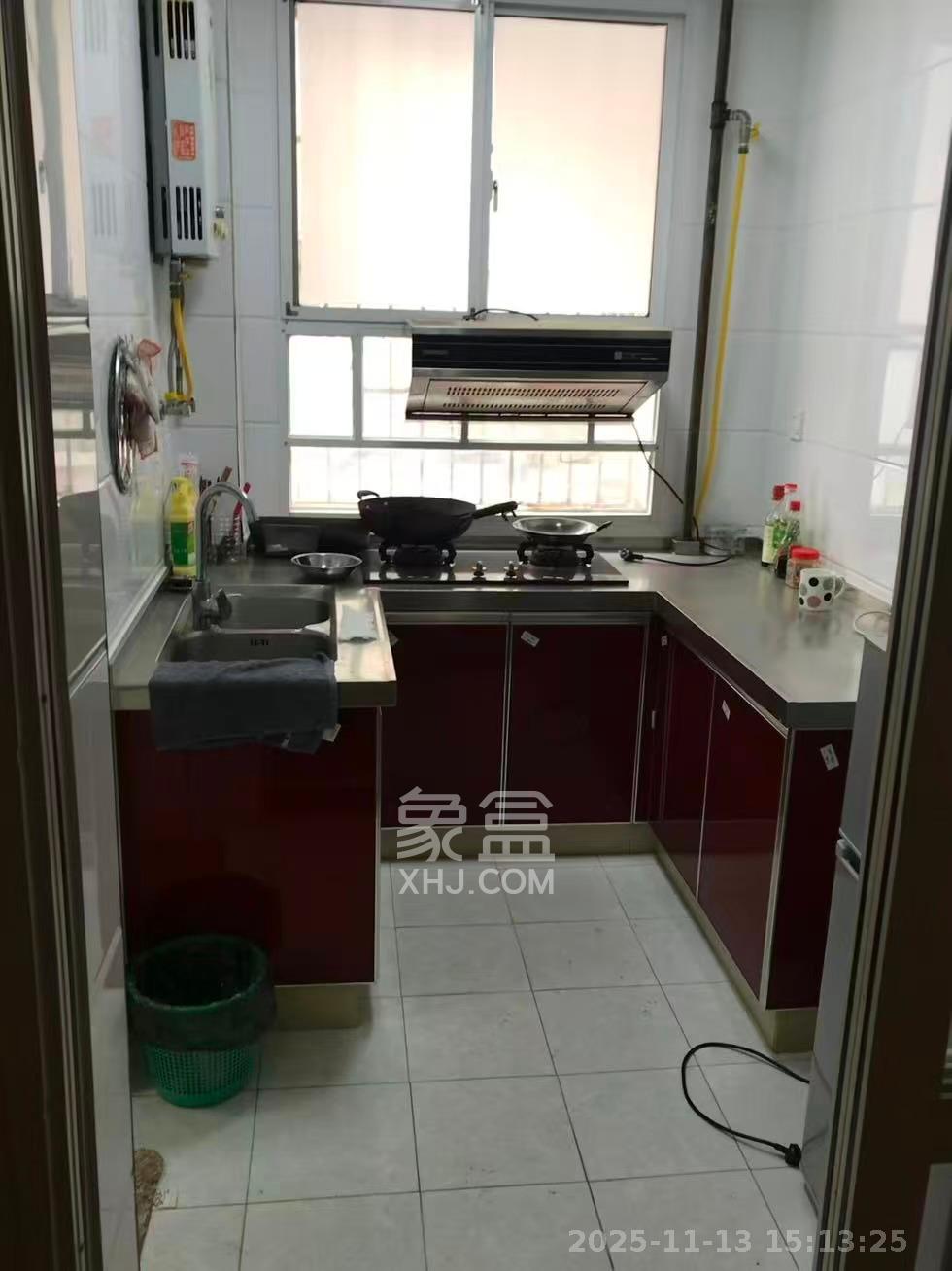 桐荫里社区  2室1厅1卫    2600.0元/月室内图