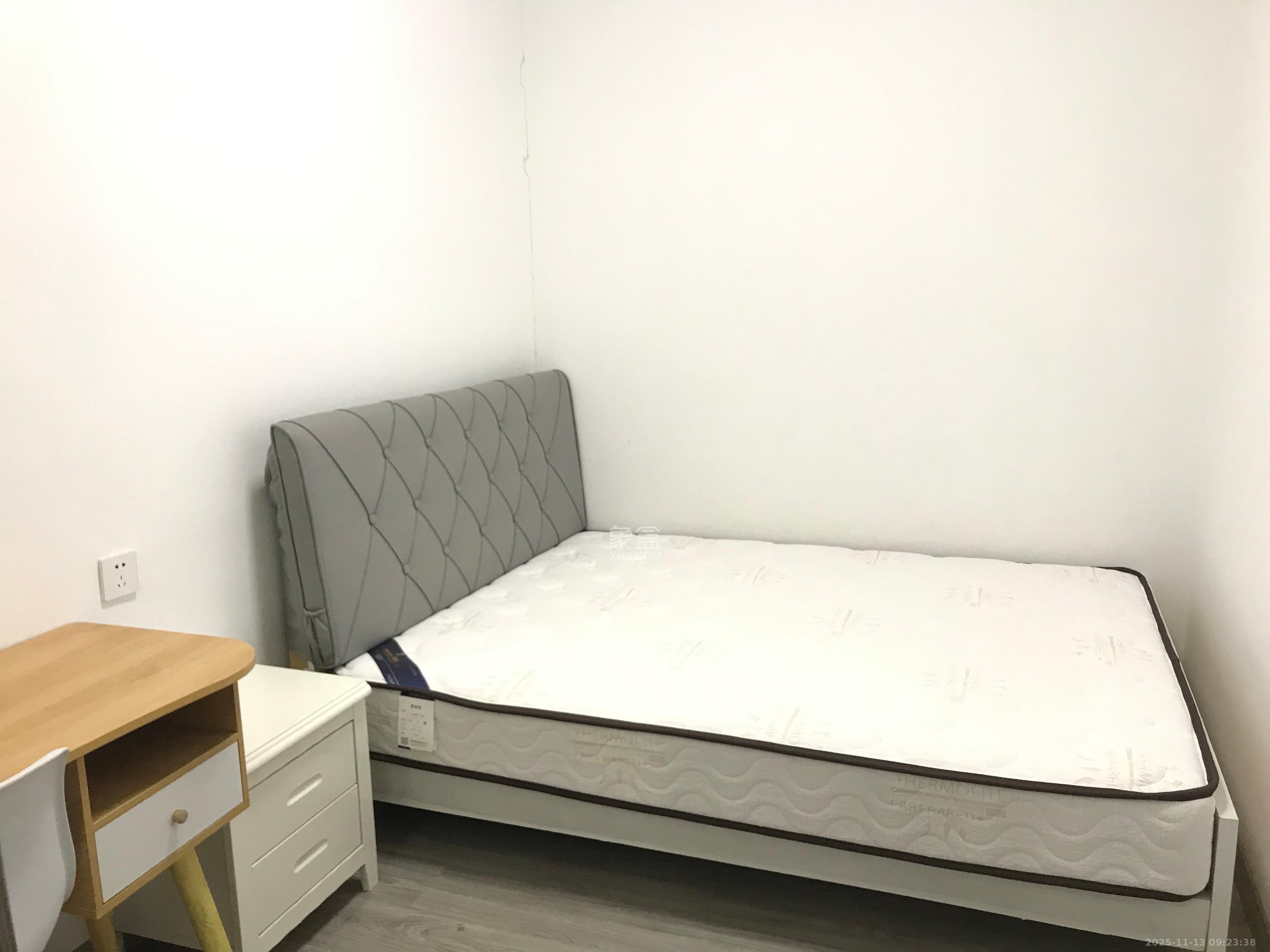 明城公寓  2室1厅1卫    1450.0元/月室内图