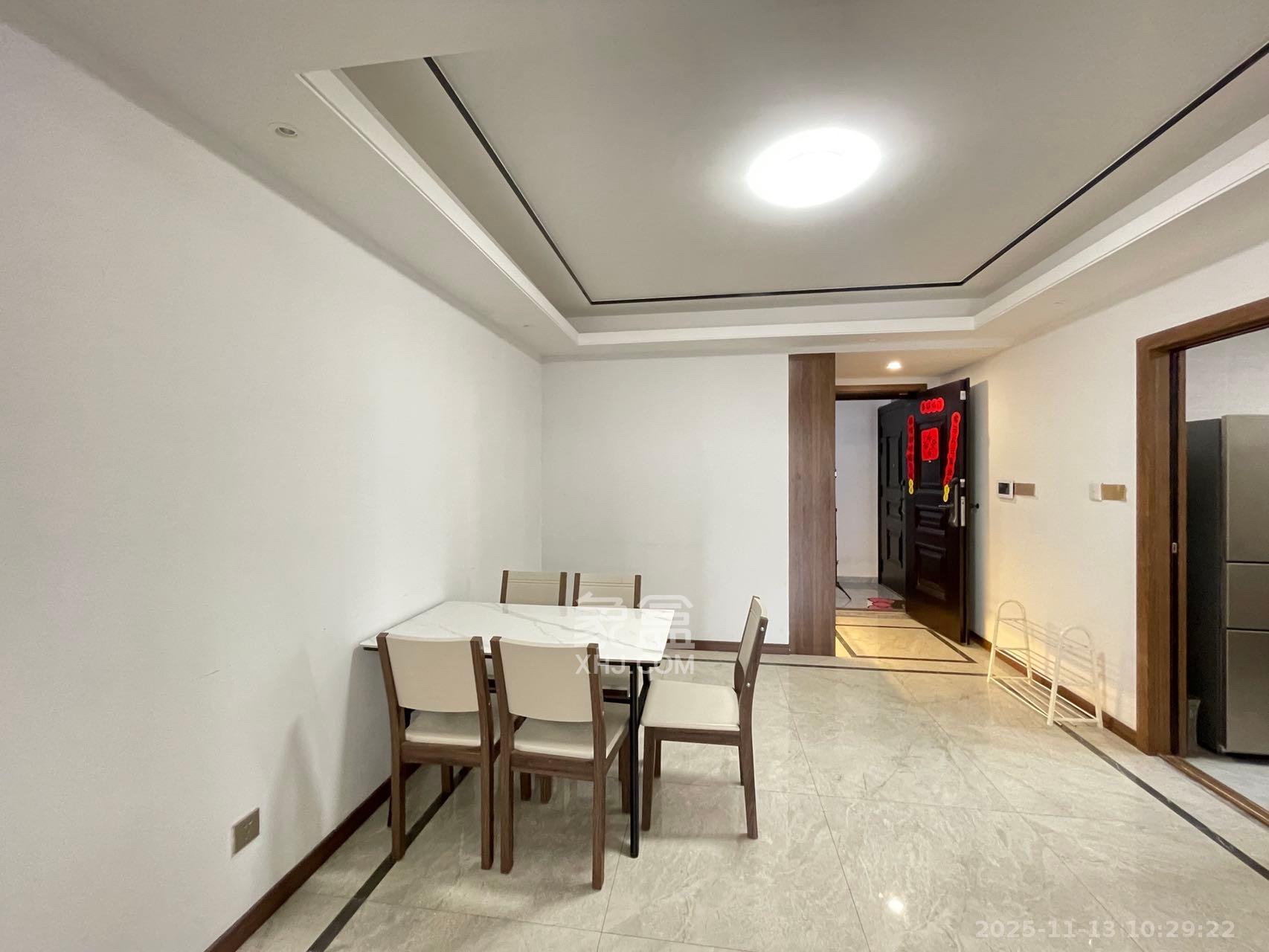 中国铁建金色蓝庭  3室2厅2卫    3200.0元/月室内图