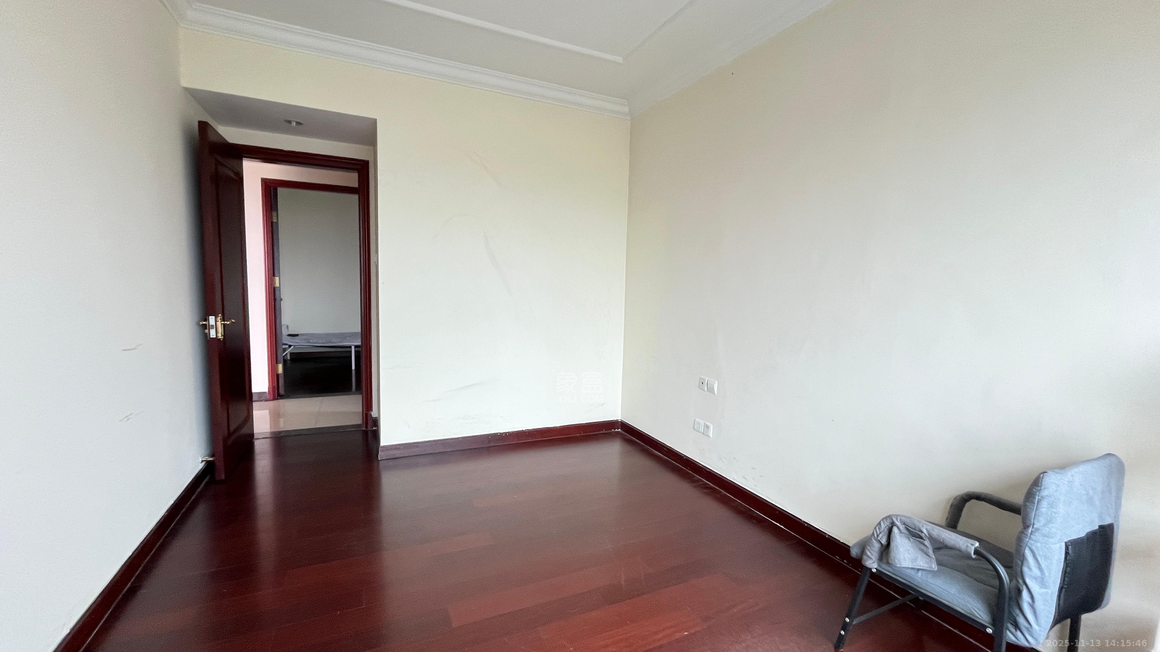 恒大雅苑 2室2厅2卫 2200.0元/月 恒大雅苑 2室2厅2卫 2200.0元/月室内图