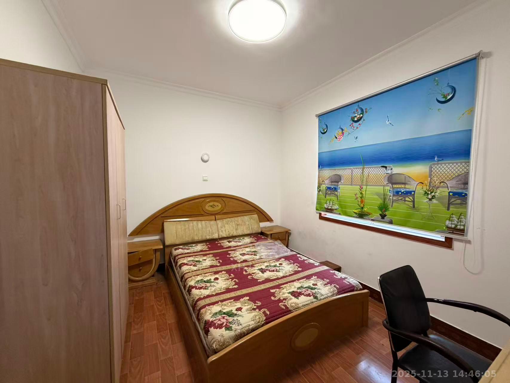 铁路小区 2室1厅1卫 1000.0元/月 铁路小区 2室1厅1卫 1000.0元/月室内图