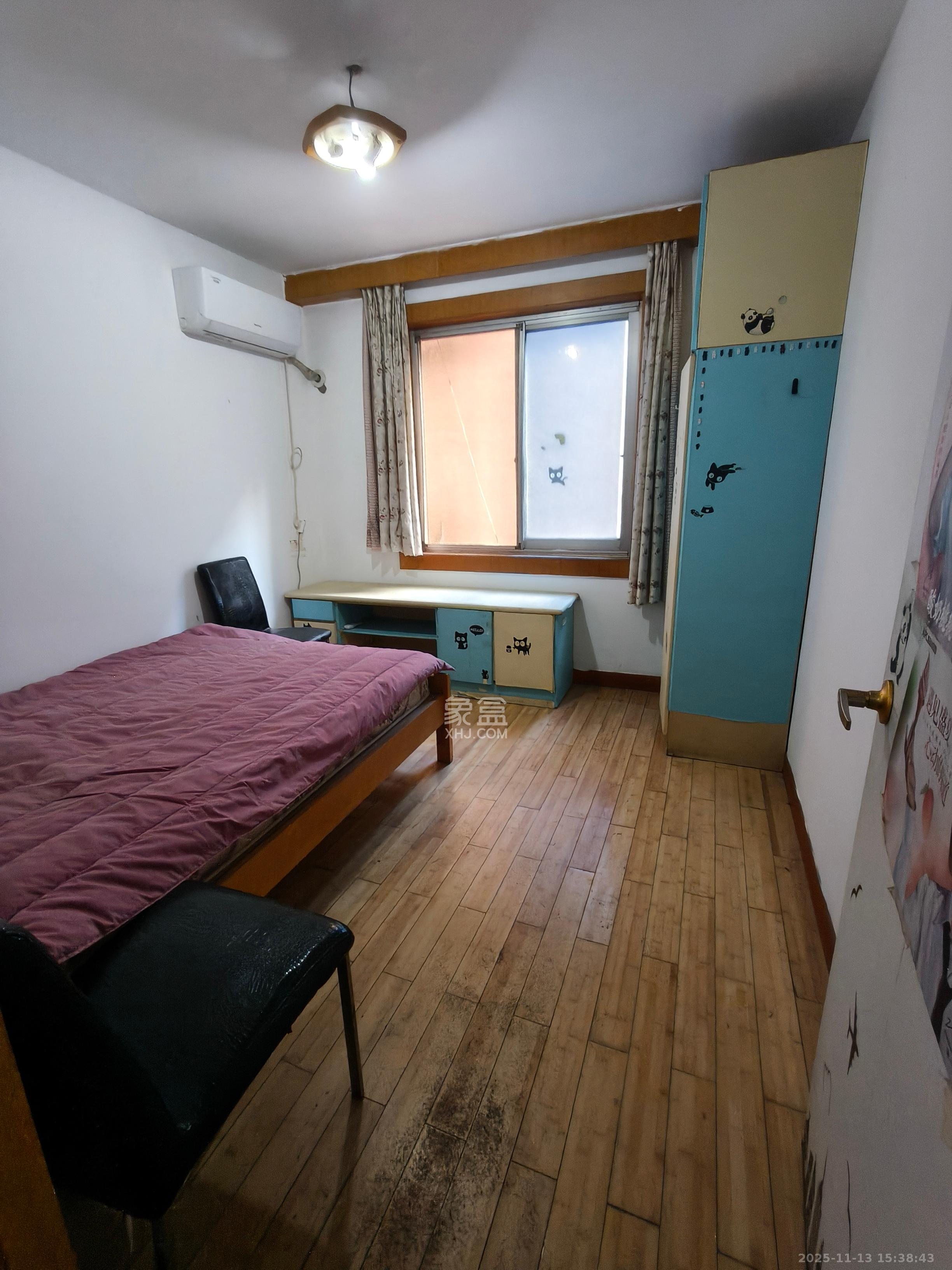 三和公寓 4室2厅2卫 2800.0元/月 三和公寓 4室2厅2卫 2800.0元/月室内图