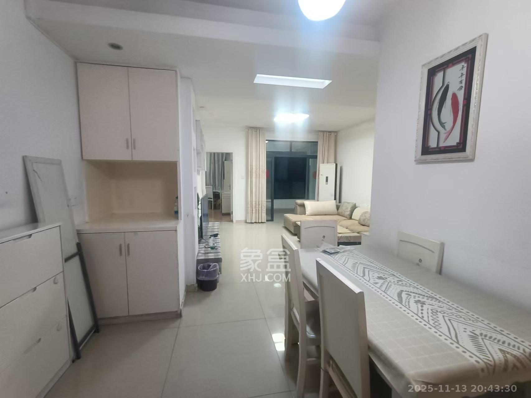 湘府9号  2室1厅1卫    2400.0元/月室内图