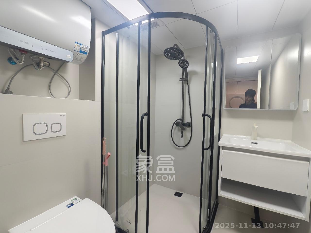 卓越中寰  2室1厅1卫    3000.0元/月室内图