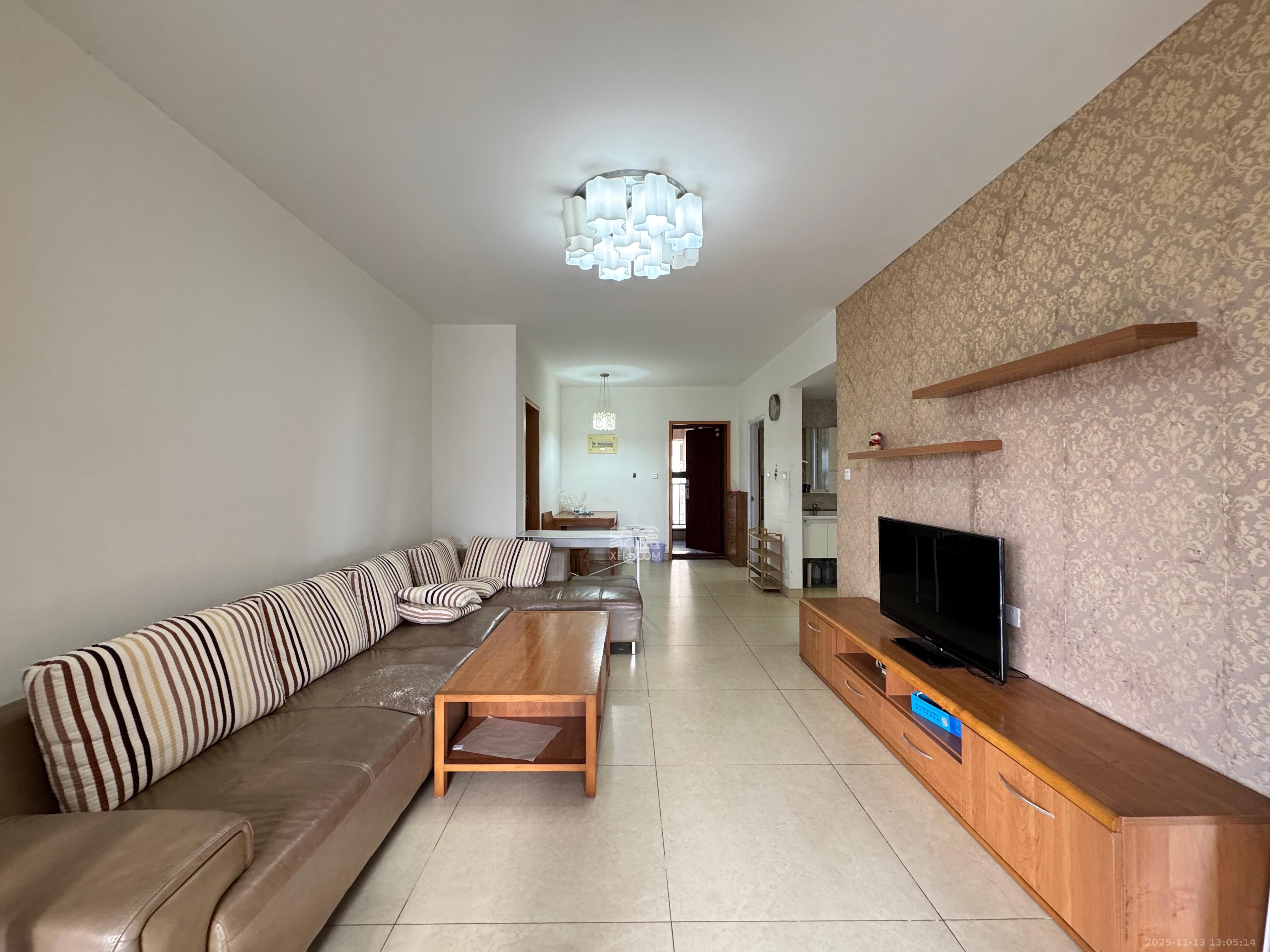 保利麓谷林语C区  2室1厅1卫    2300.0元/月室内图