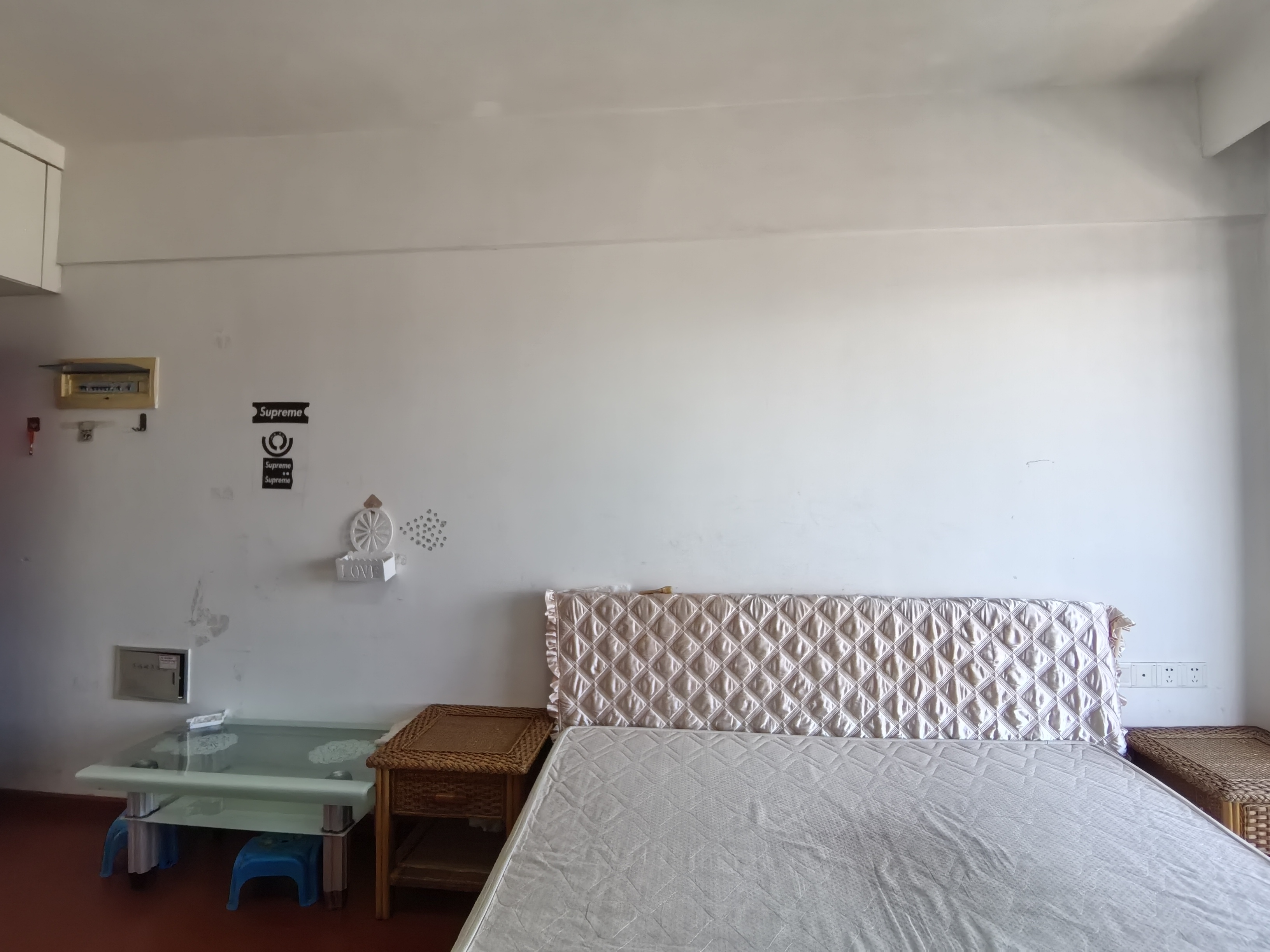 椰岛广场  1室0厅1卫    1800.0元/月室内图