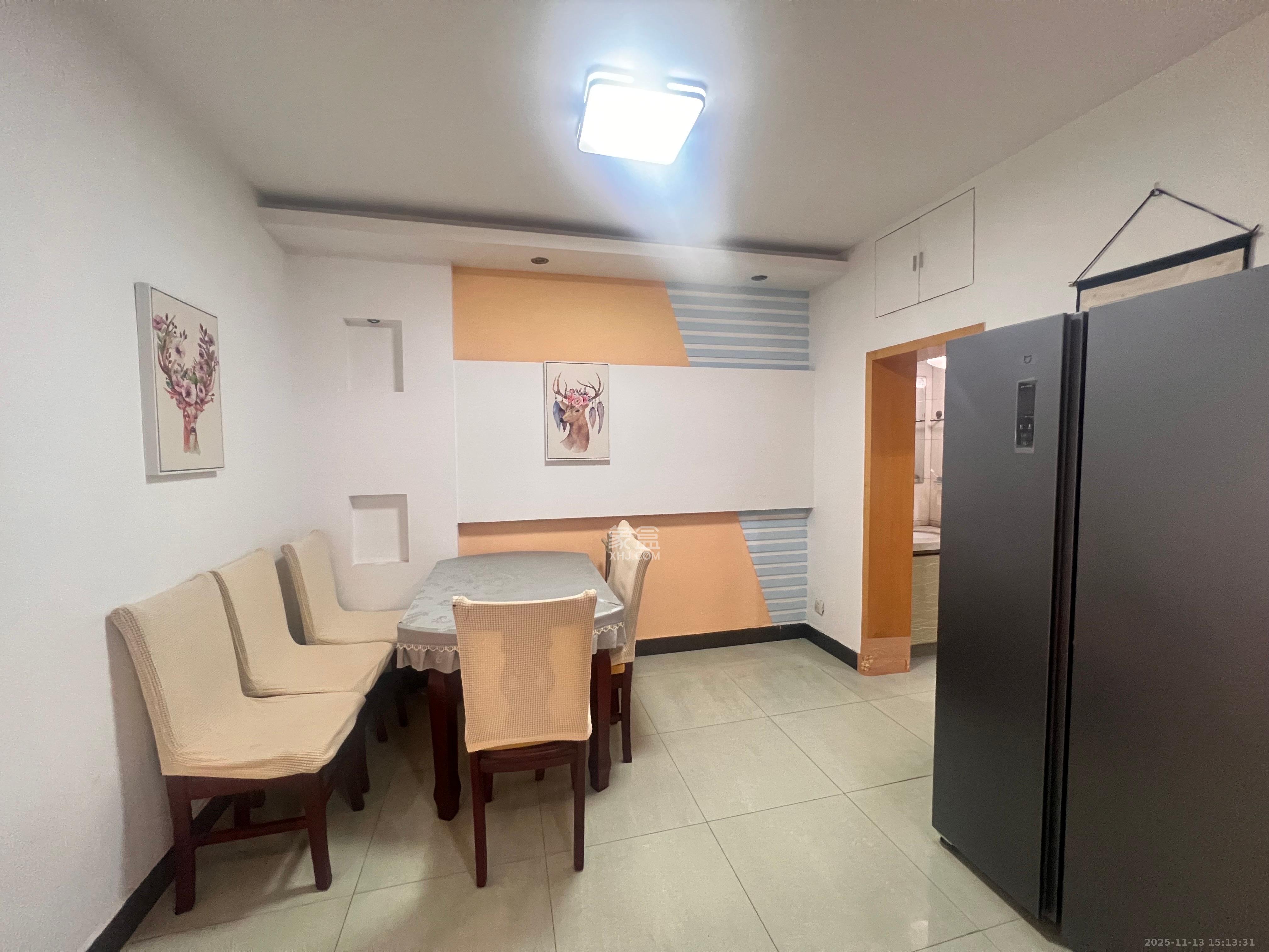 金三角花园 2室2厅1卫 2000.0元/月 金三角花园 2室2厅1卫 2000.0元/月室内图