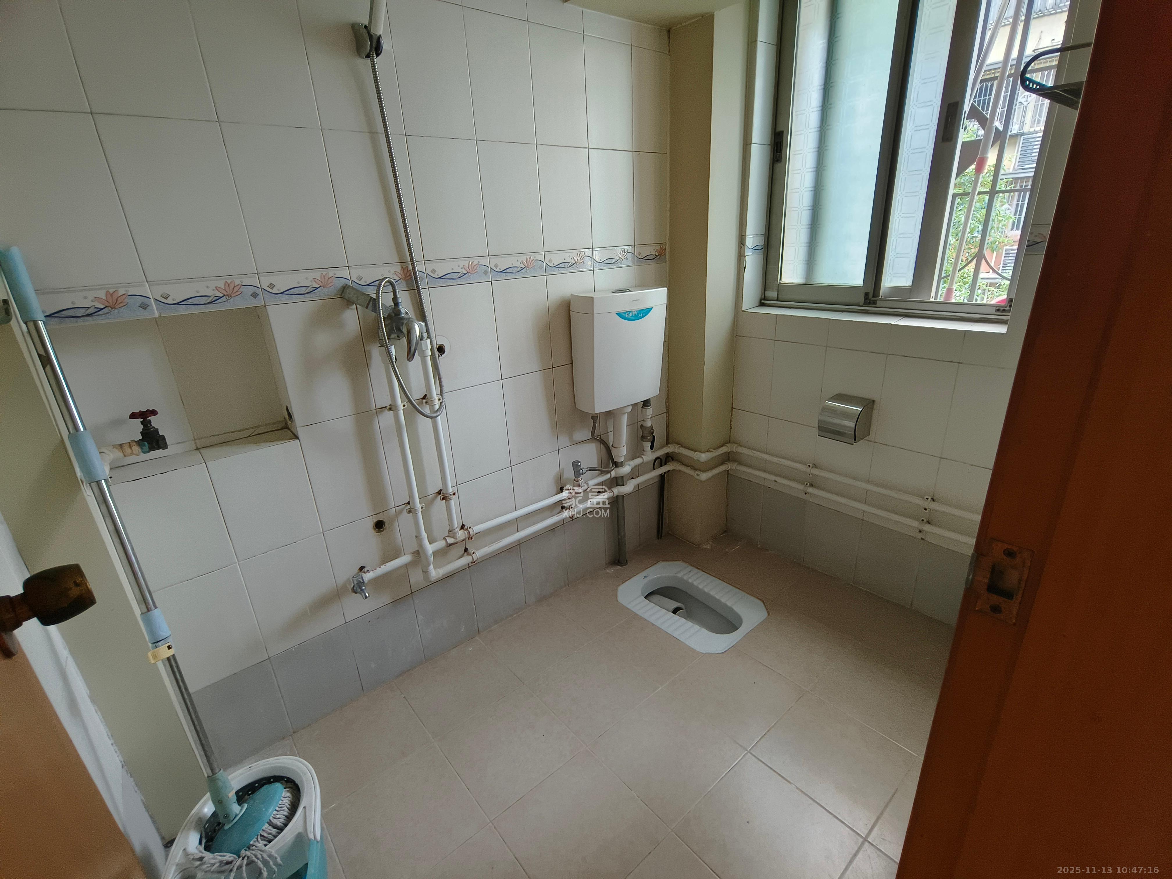 丰园(中山小区) 3室2厅2卫 2100.0元/月 丰园(中山小区) 3室2厅2卫 2100.0元/月室内图