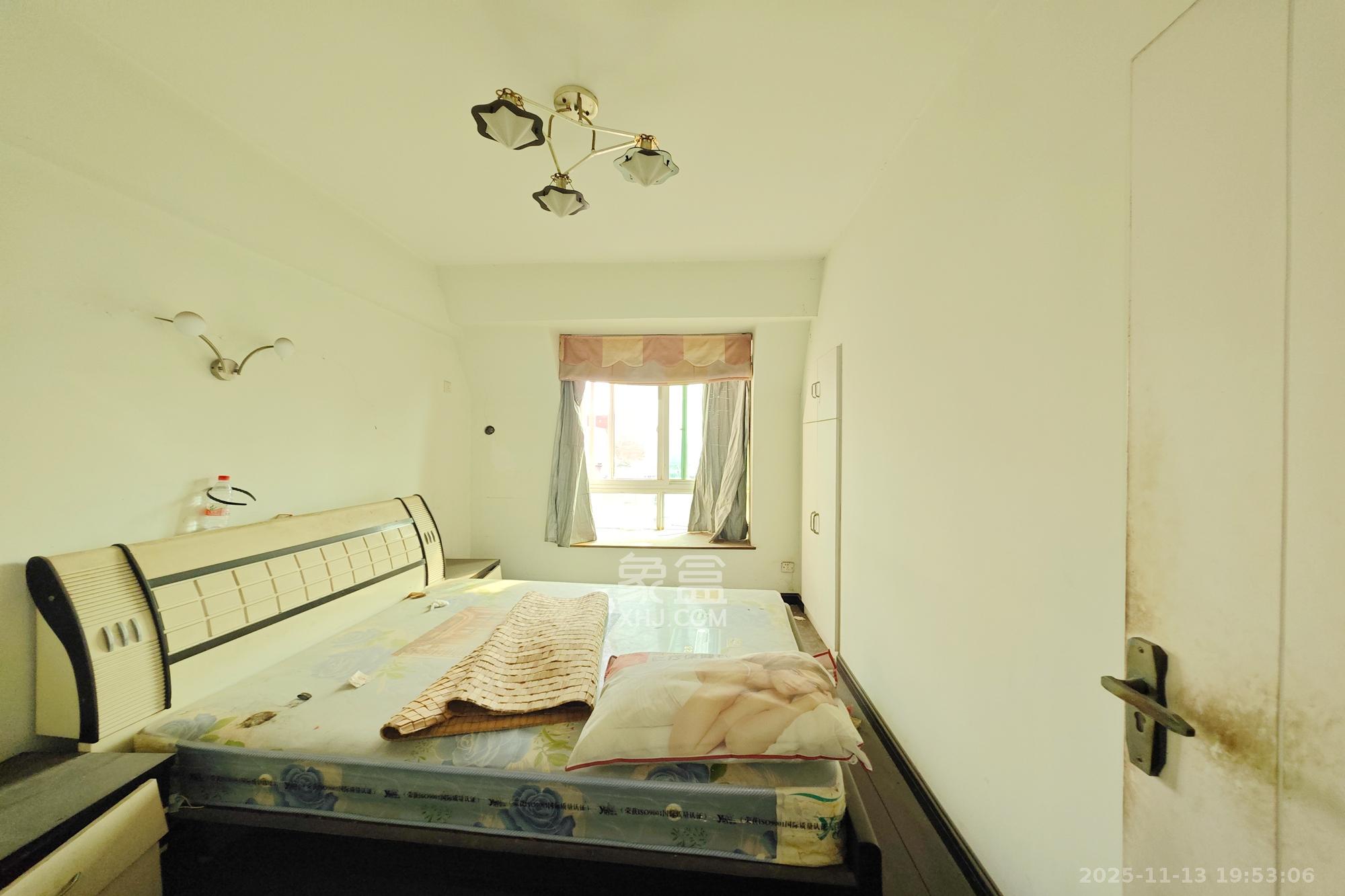 今利园  3室1厅1卫    36.0万卧室