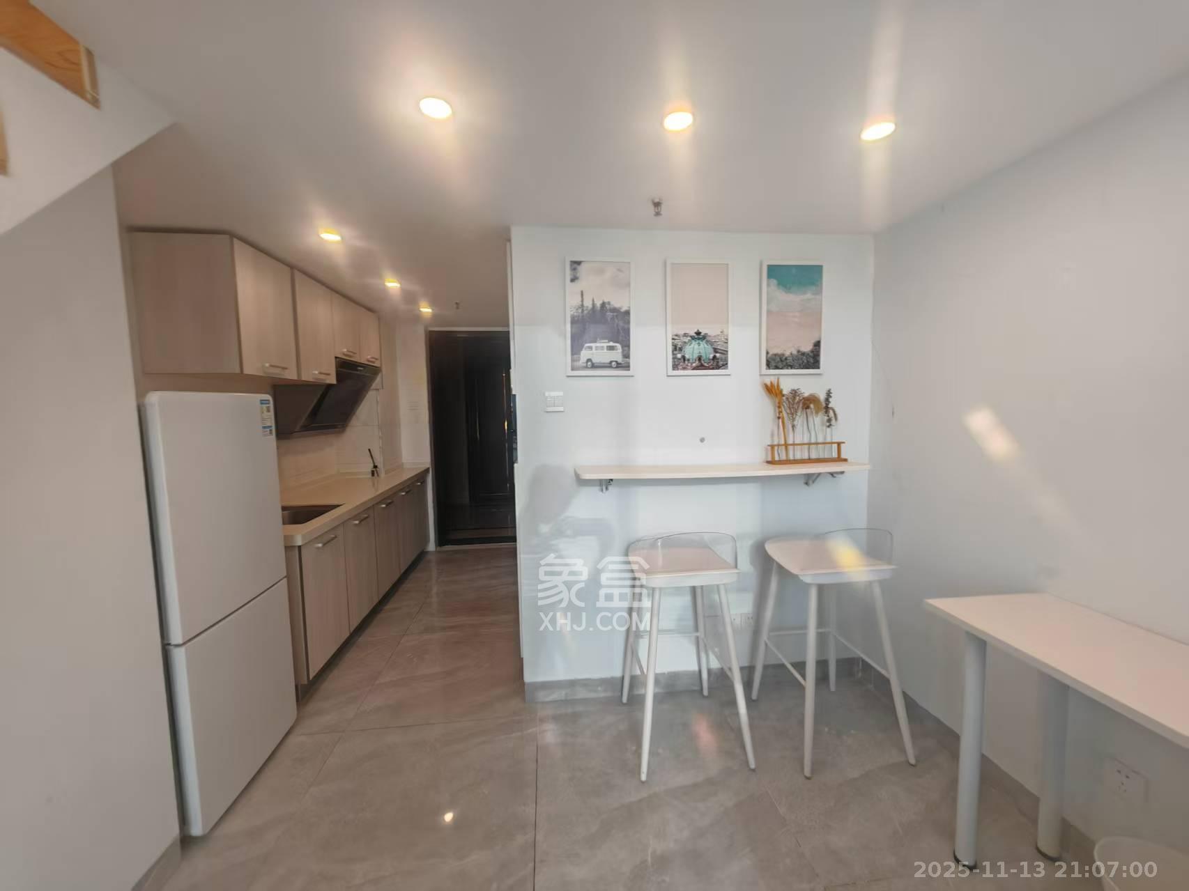 东盈商业广场（华泉城市广场）  1室0厅0卫    2300.0元/月室内图