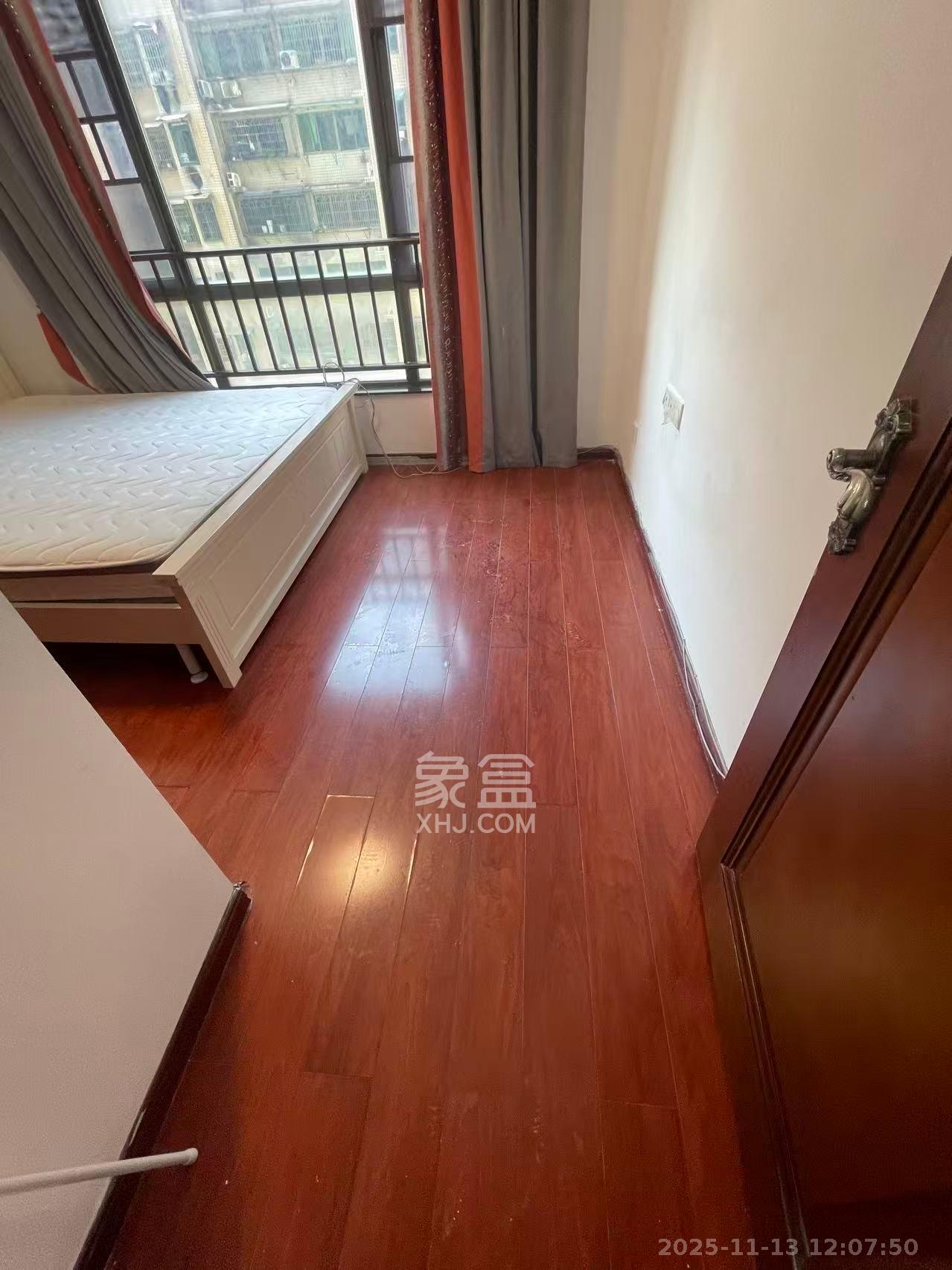 万博汇  3室2厅1卫    3000.0元/月室内图