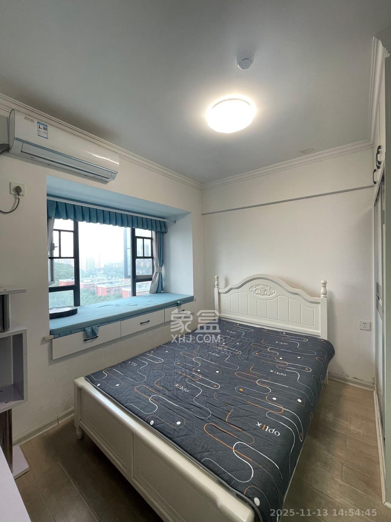 好莱城（弘德西街）  1室1厅1卫    1200.0元/月室内图