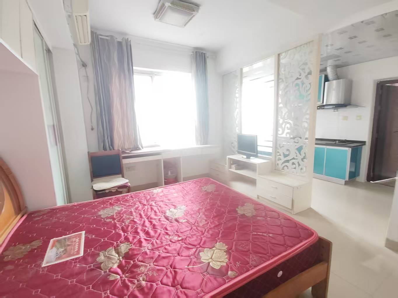 冠都现代城（冠都幸福彼岸）  1室1厅1卫    900.0元/月