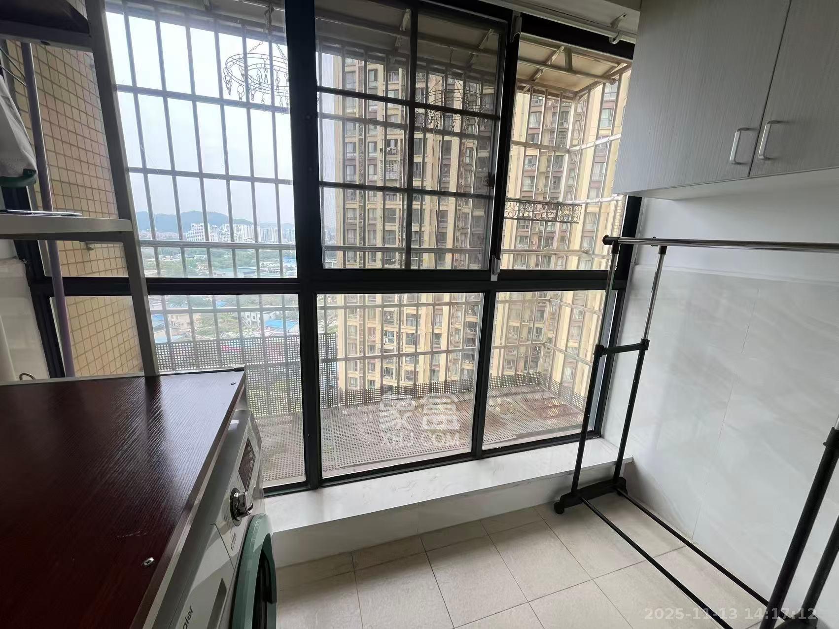 兰亭湾畔 4室2厅2卫 3000.0元/月 兰亭湾畔 4室2厅2卫 3000.0元/月室内图