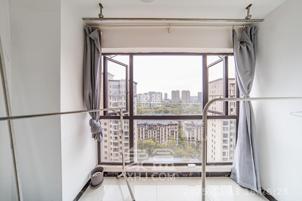 北大资源理想家园  3室2厅1卫    2500.0元/月室内图