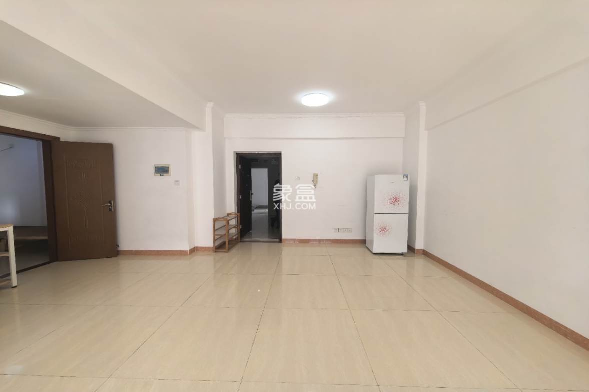 西岭华庭 2室2厅1卫 108.0万 西岭华庭 2室2厅1卫 108.0万客厅