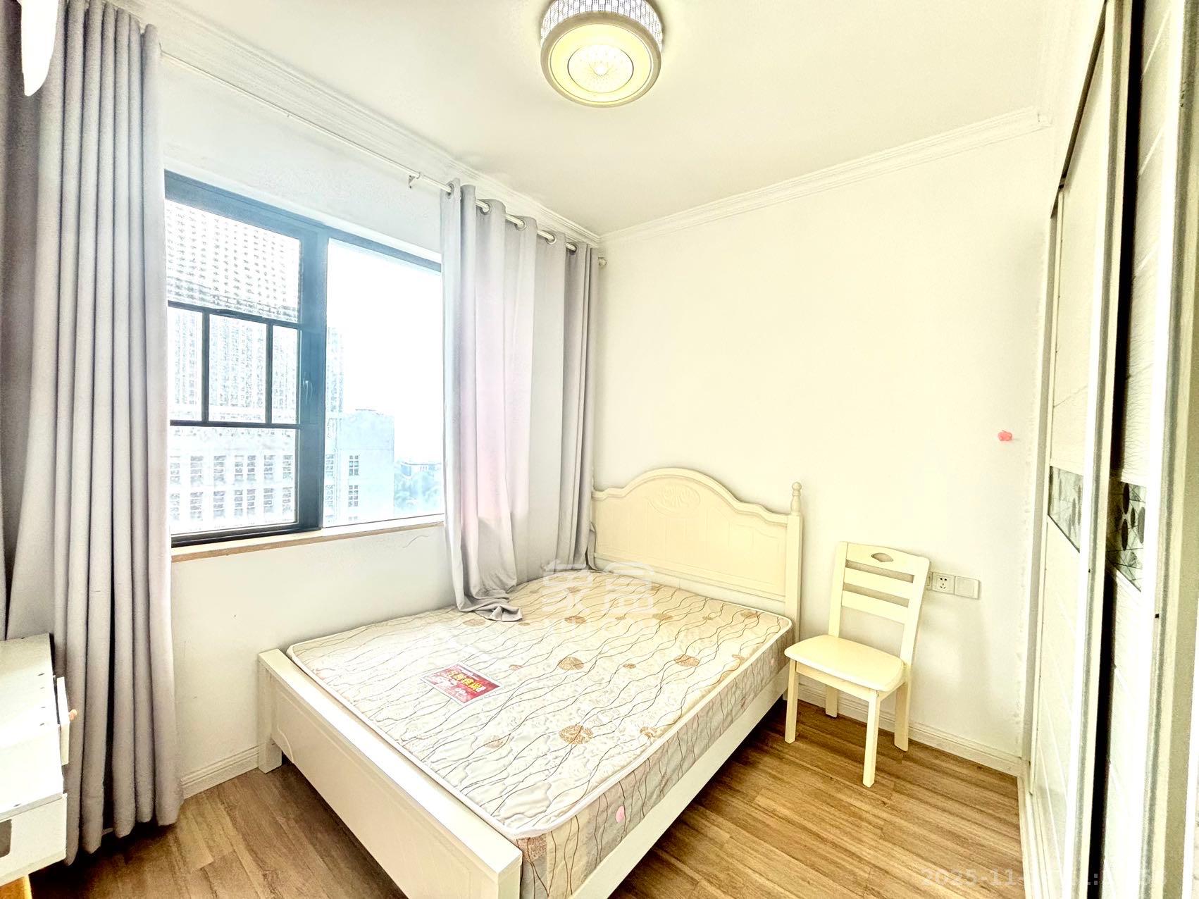 中南红领邦（红星嘉和苑）  2室1厅1卫    2000.0元/月室内图