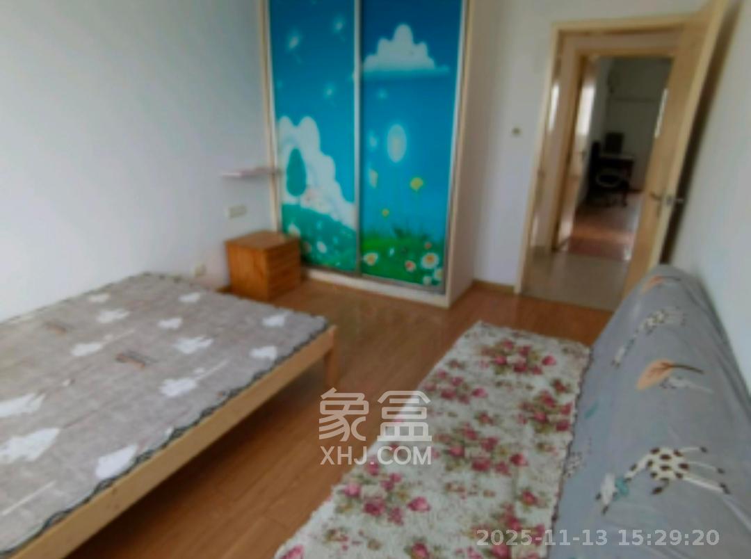 玛依拉山庄  3室2厅1卫    2500.0元/月室内图