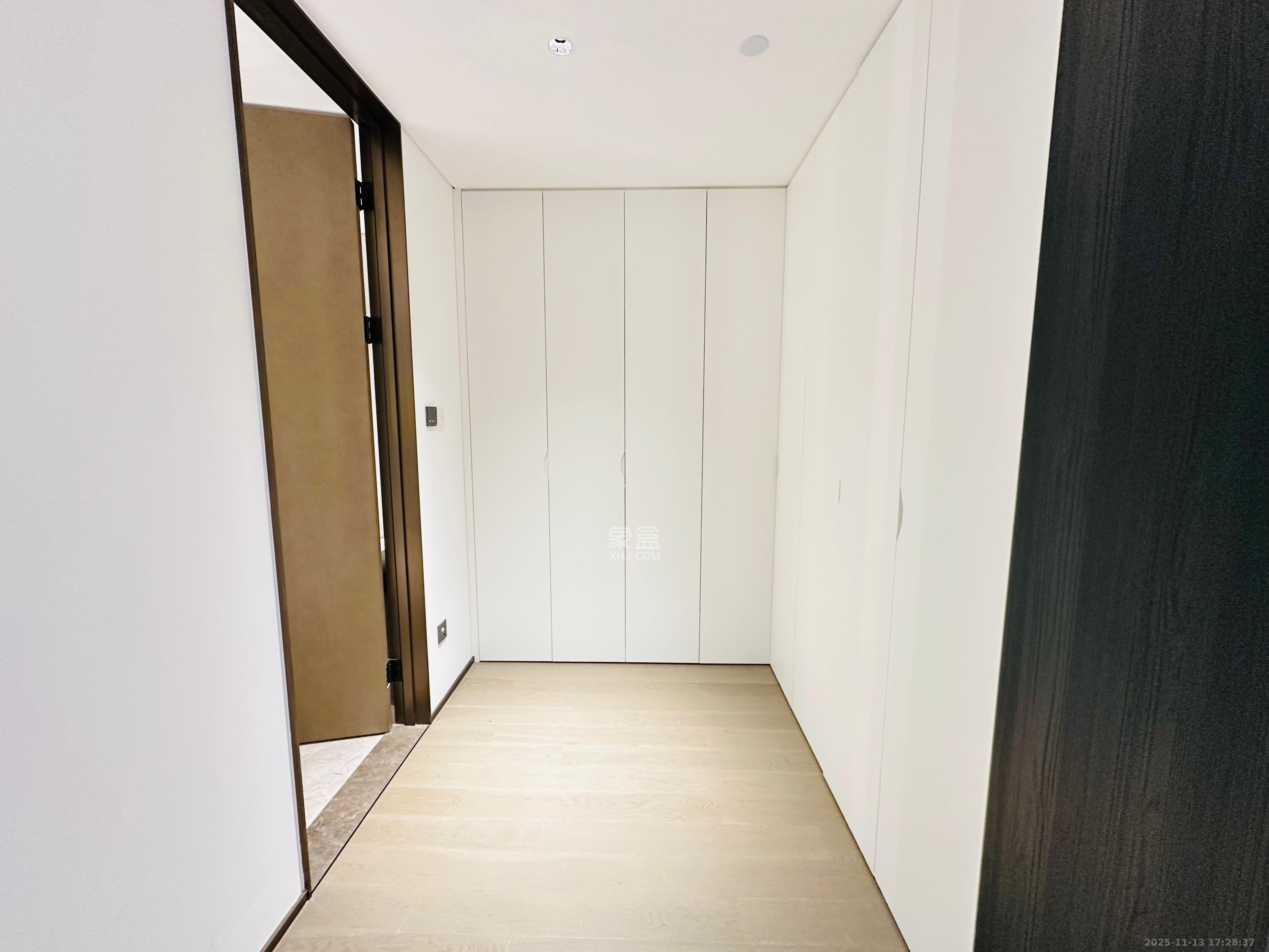 长沙悦府(华润万象城) 4室2厅3卫 16000.0元/月 长沙悦府(华润万象城) 4室2厅3卫 16000.0元/月室内图