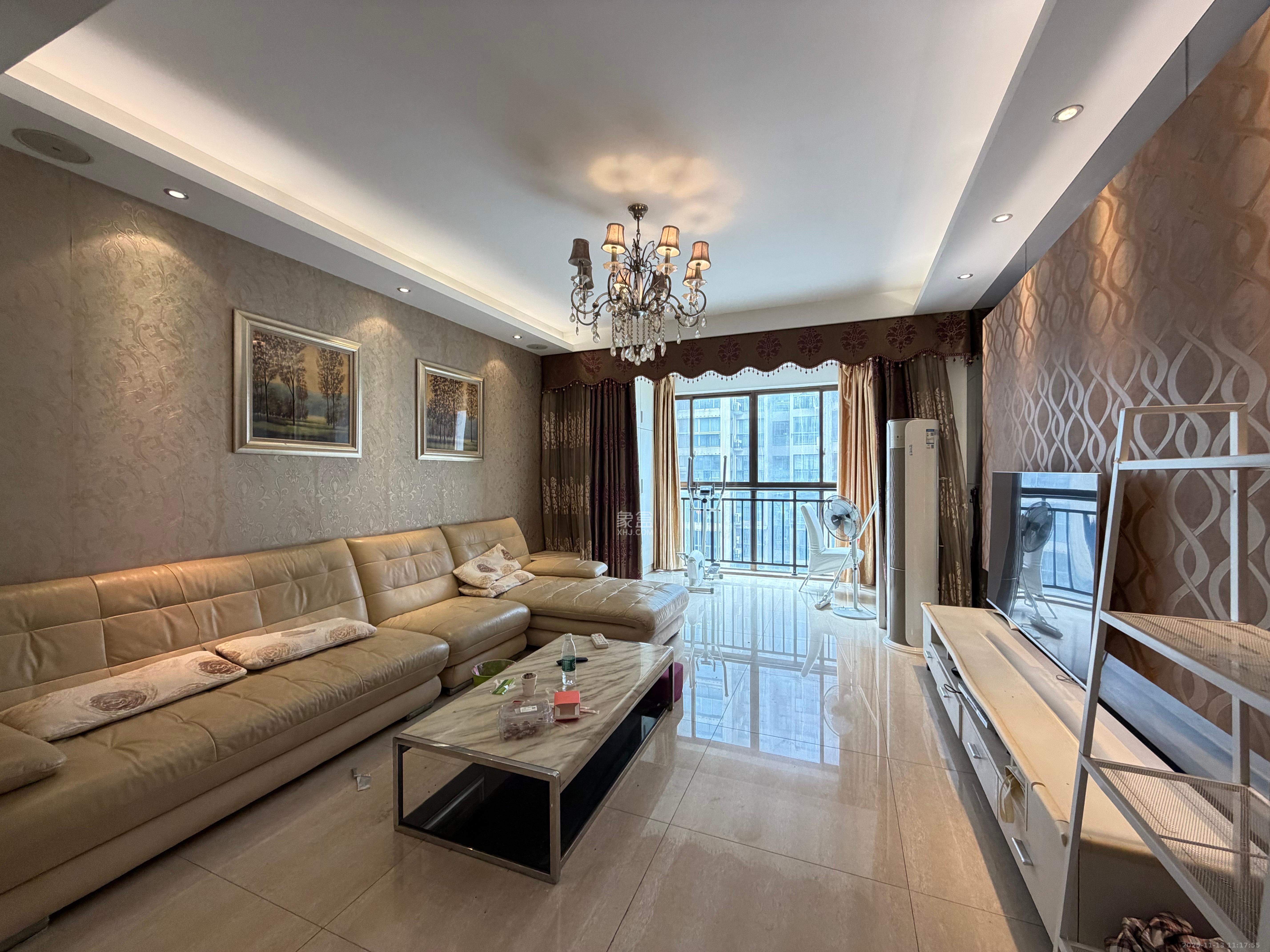 金域南外滩（望江佳园）  3室2厅2卫    3700.0元/月