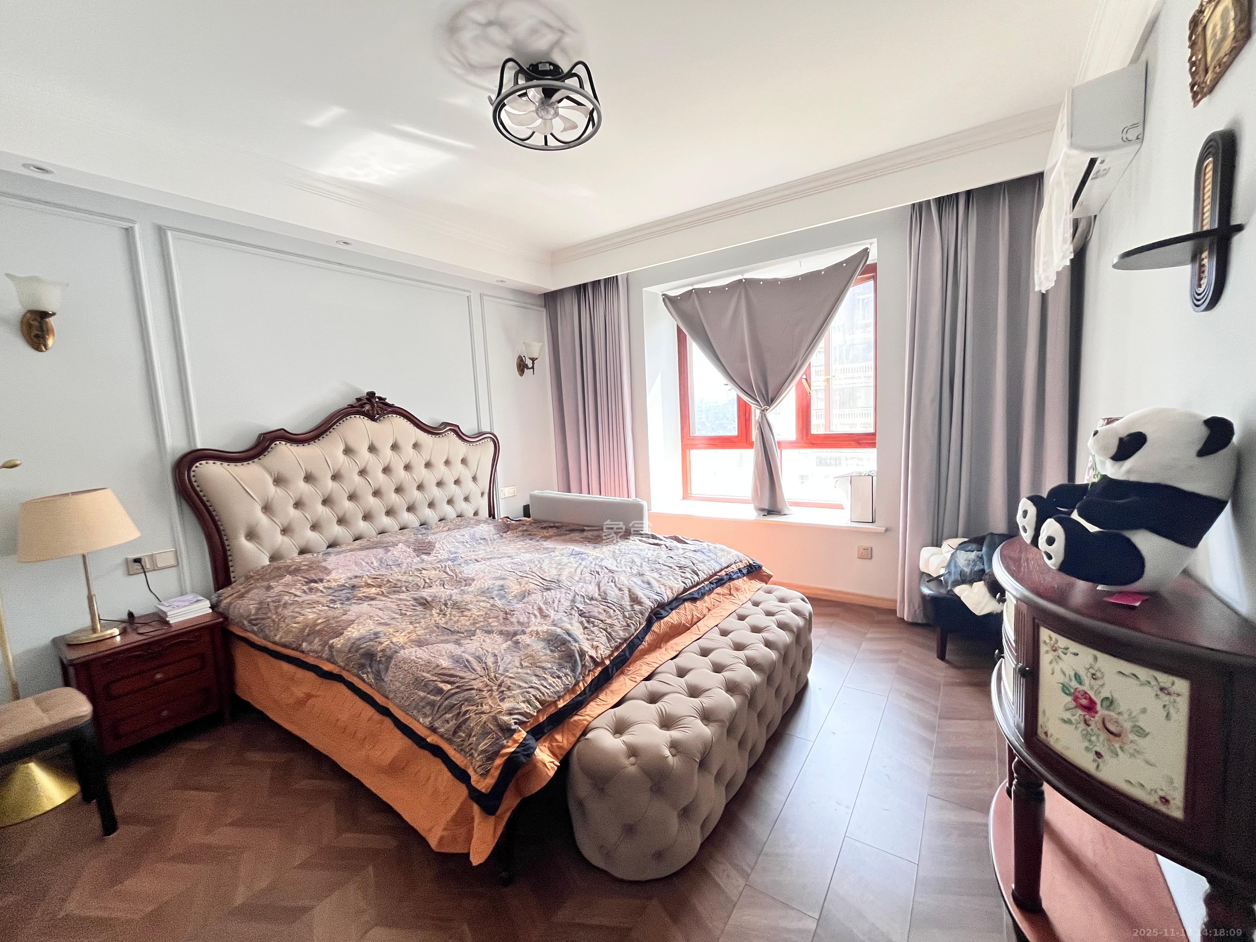 世嘉国际华城  3室2厅2卫    4000.0元/月室内图