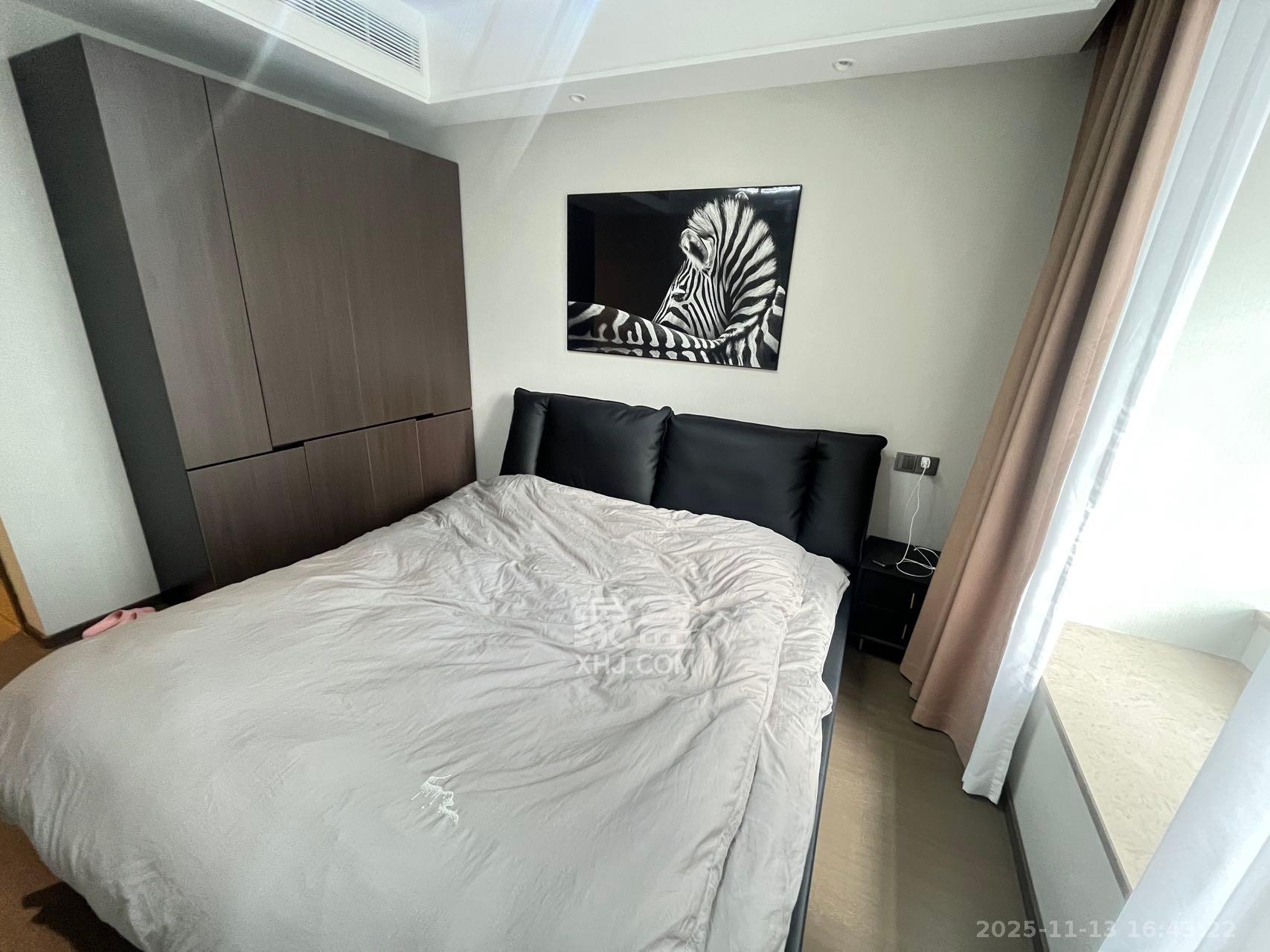 龙湖天璞  3室2厅2卫    4000.0元/月室内图