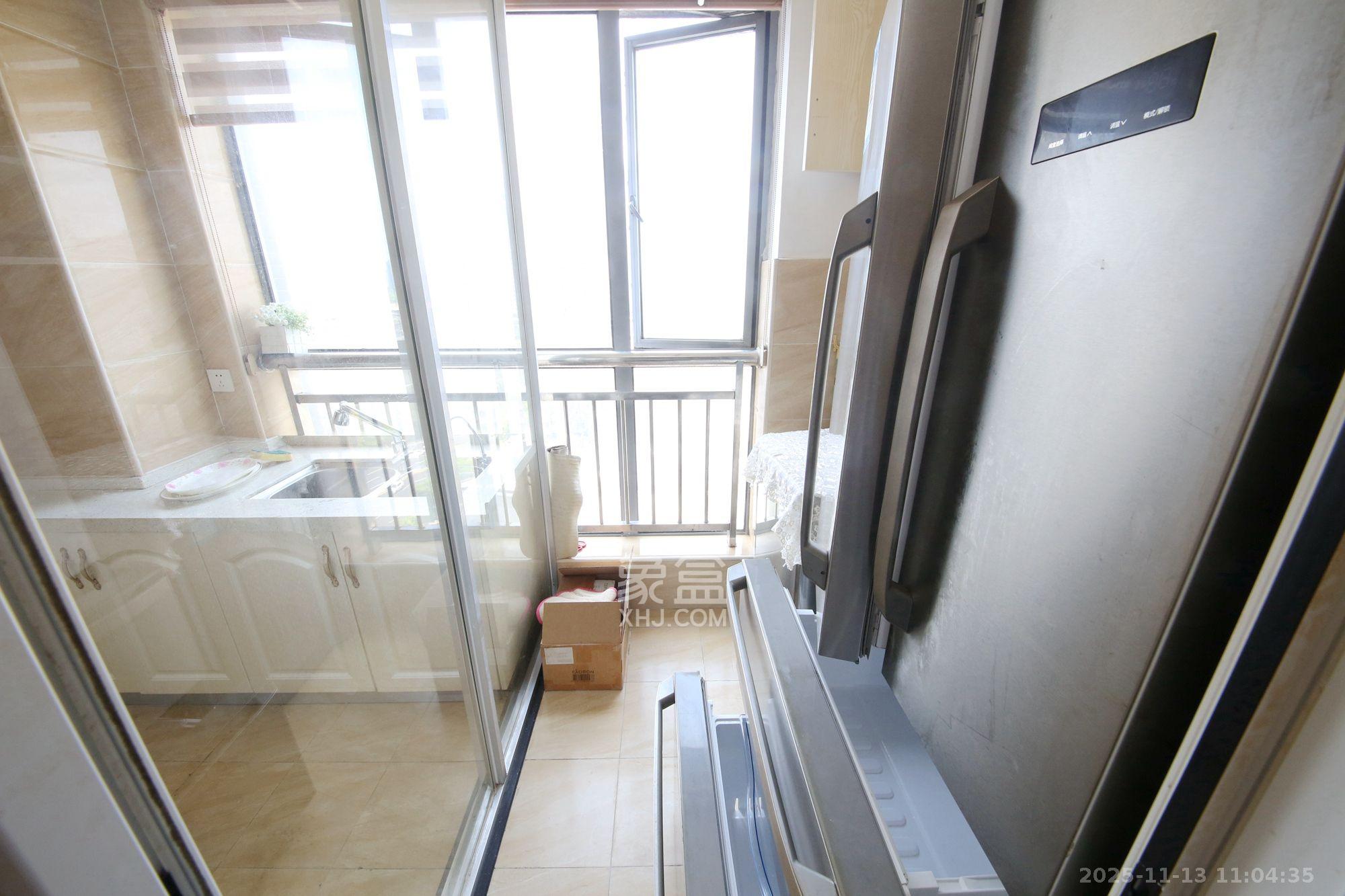 上城金都  1室1厅1卫    2500.0元/月室内图